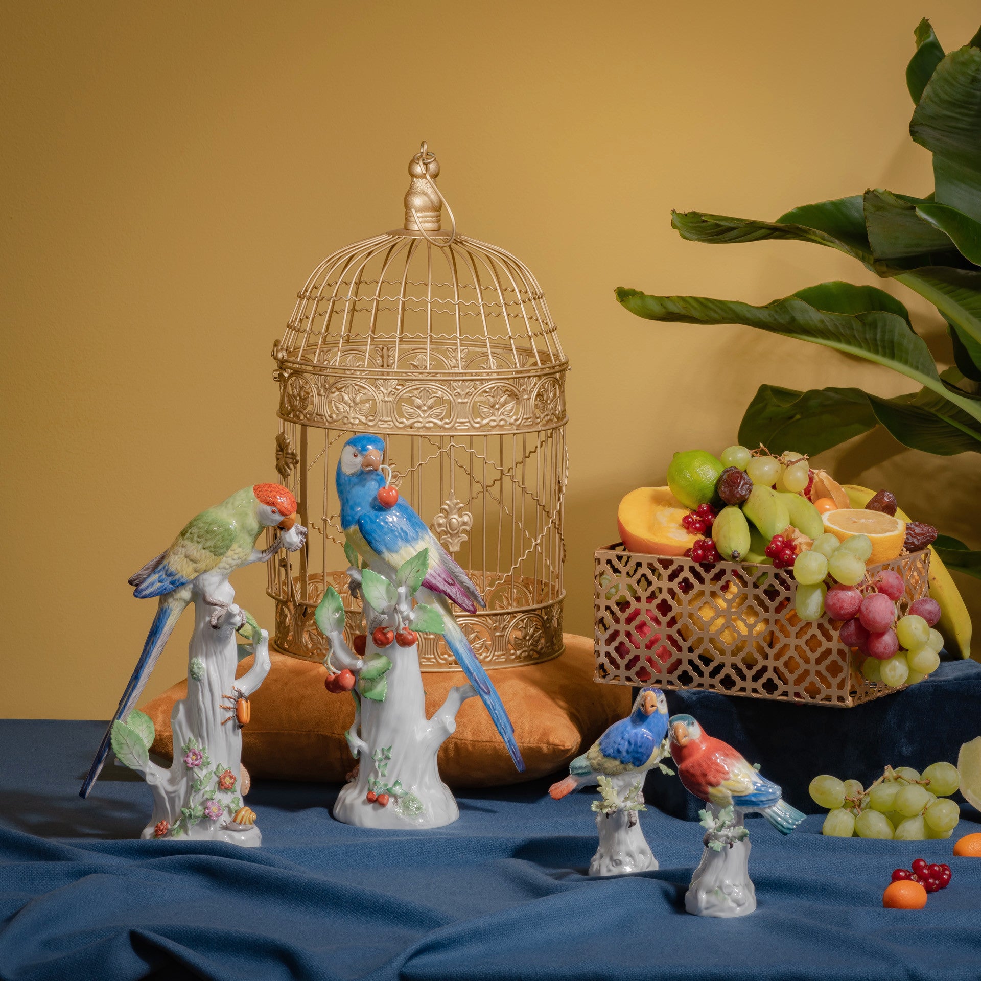 Einzelfigur Kakadu, Bunt staffiert, H 25 cm | Meissen Figuren Individuell
