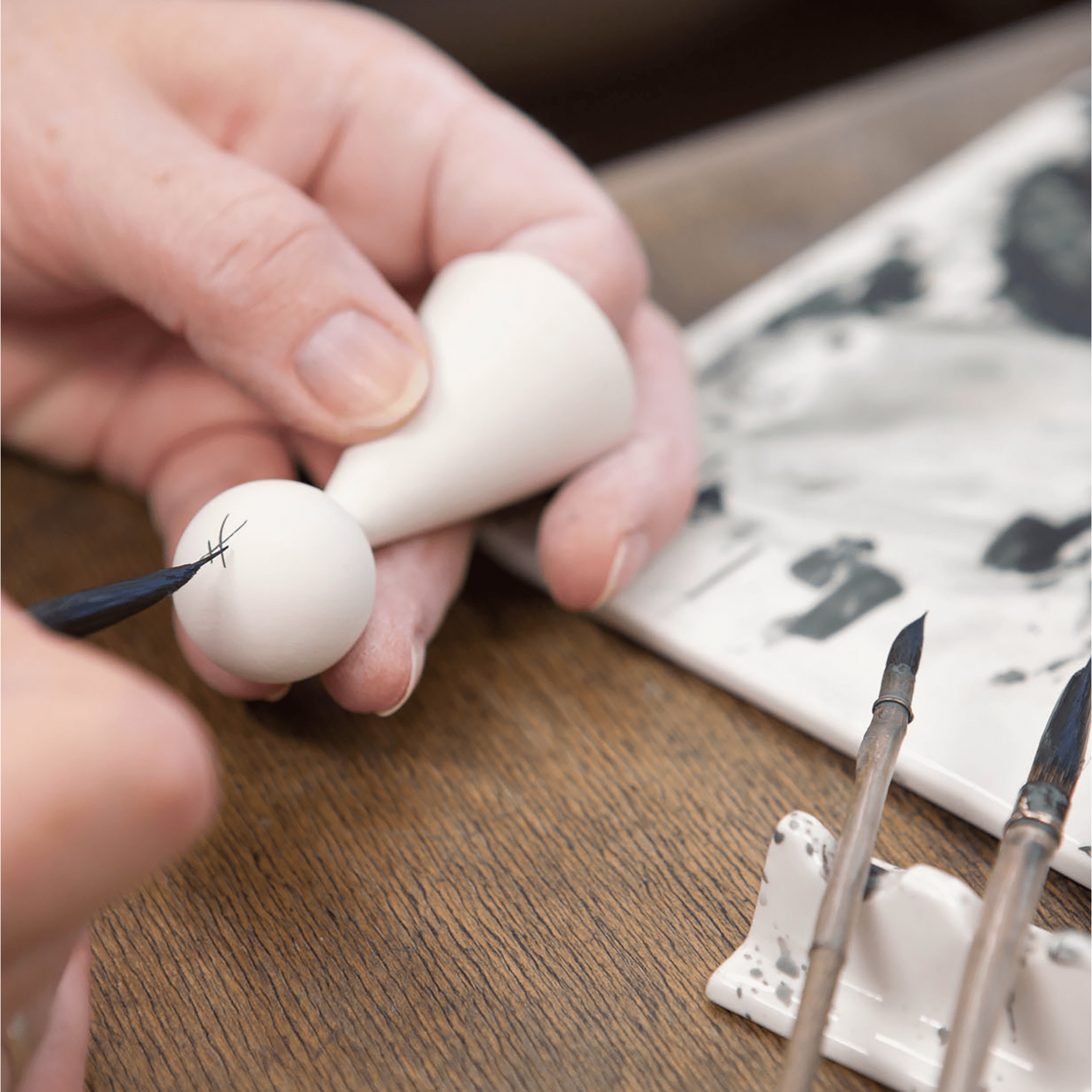 Anhänger 'Boule' Rosengarten, Ø 2,1 cm | Baumschmuck für den Weihnachtsstrauss MPJ20HSB0107 - Meissen Weimar