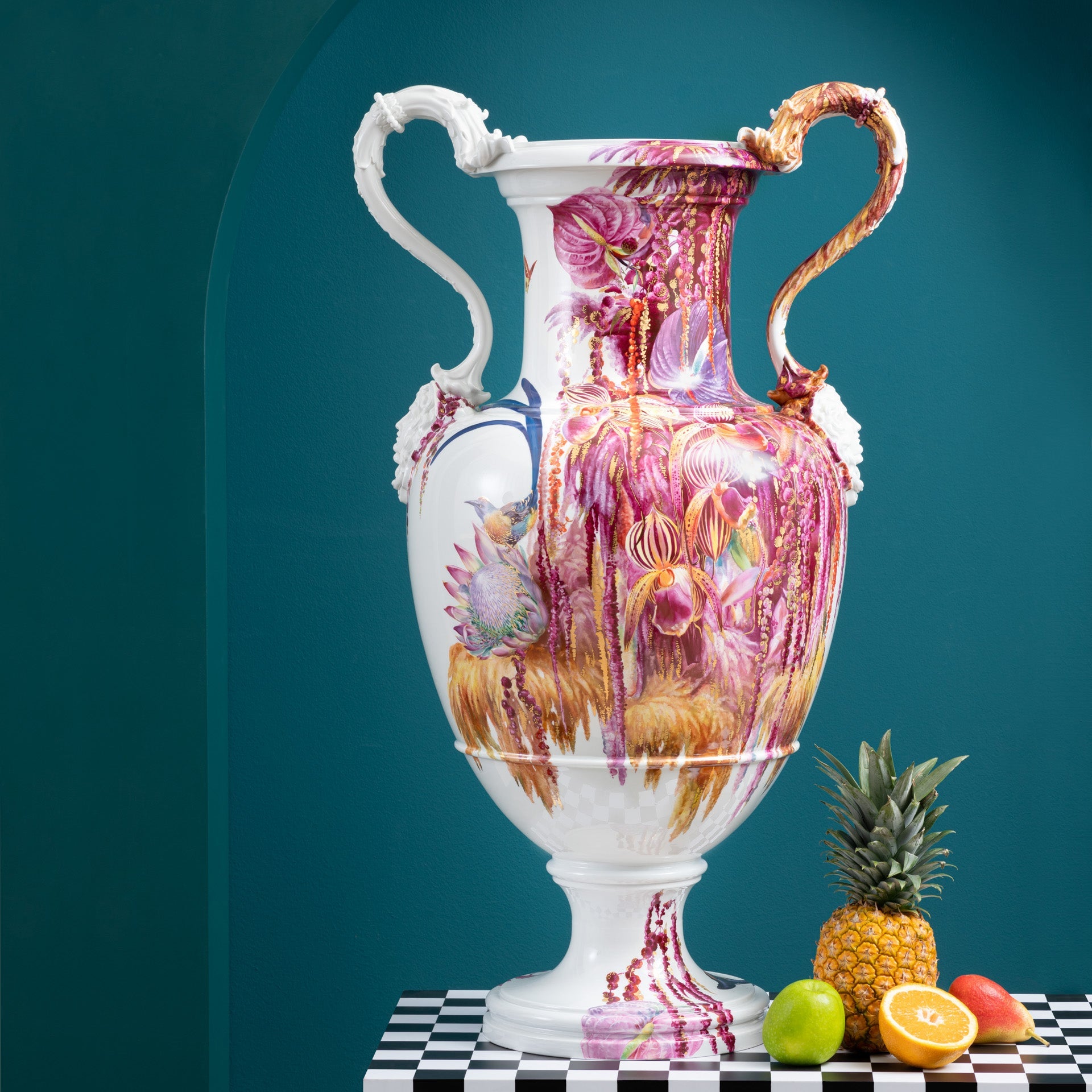 Barockhenkelvase, Exotik, H 98 cm | Meissen Exklusiv - Kollektion 930a80 - 50m76 - Meissen Weimar