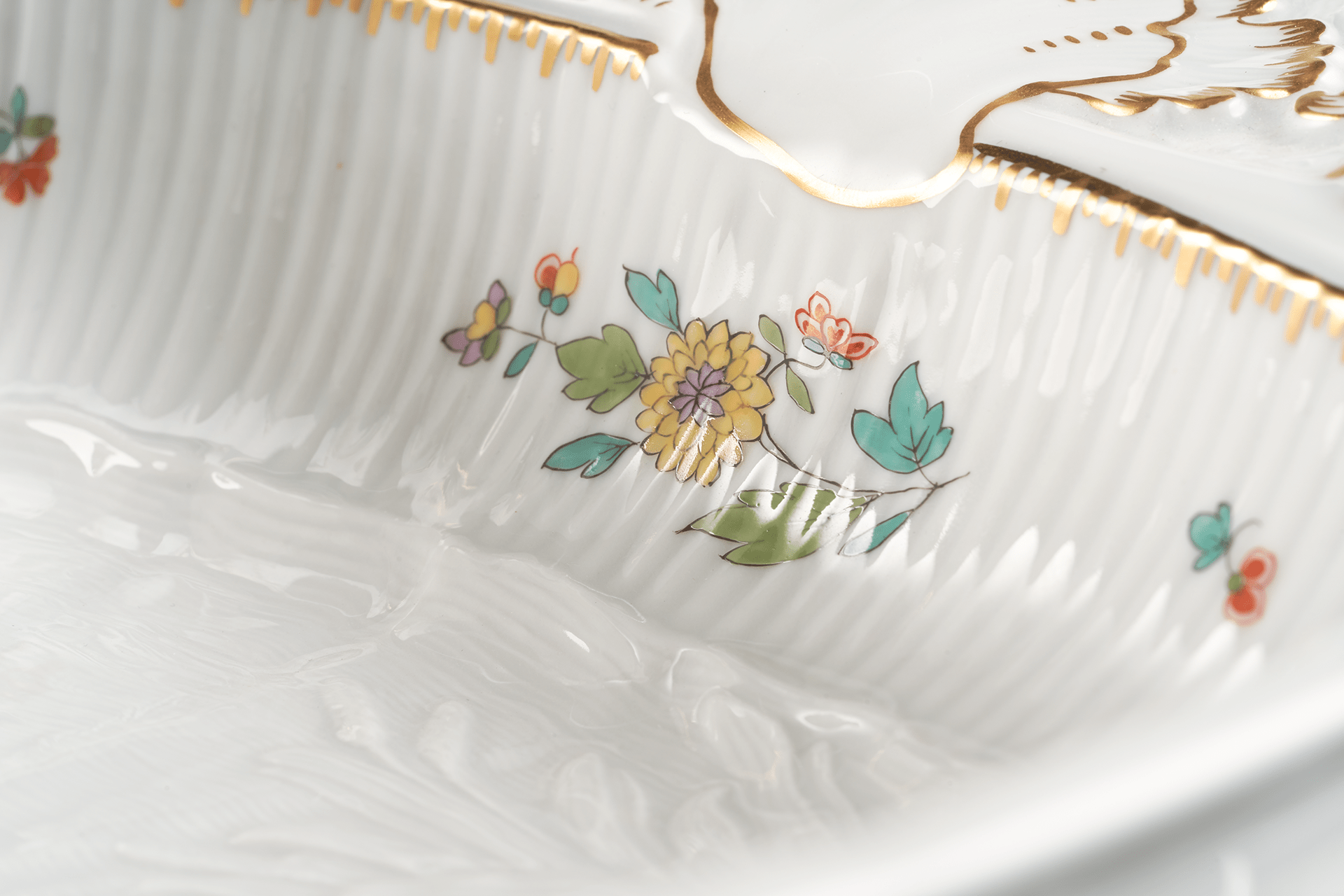 Beilagenschale Indische Blumenzweige L 32 cm | Meissen Schwanendessin 397152 - 05276 - Meissen Weimar