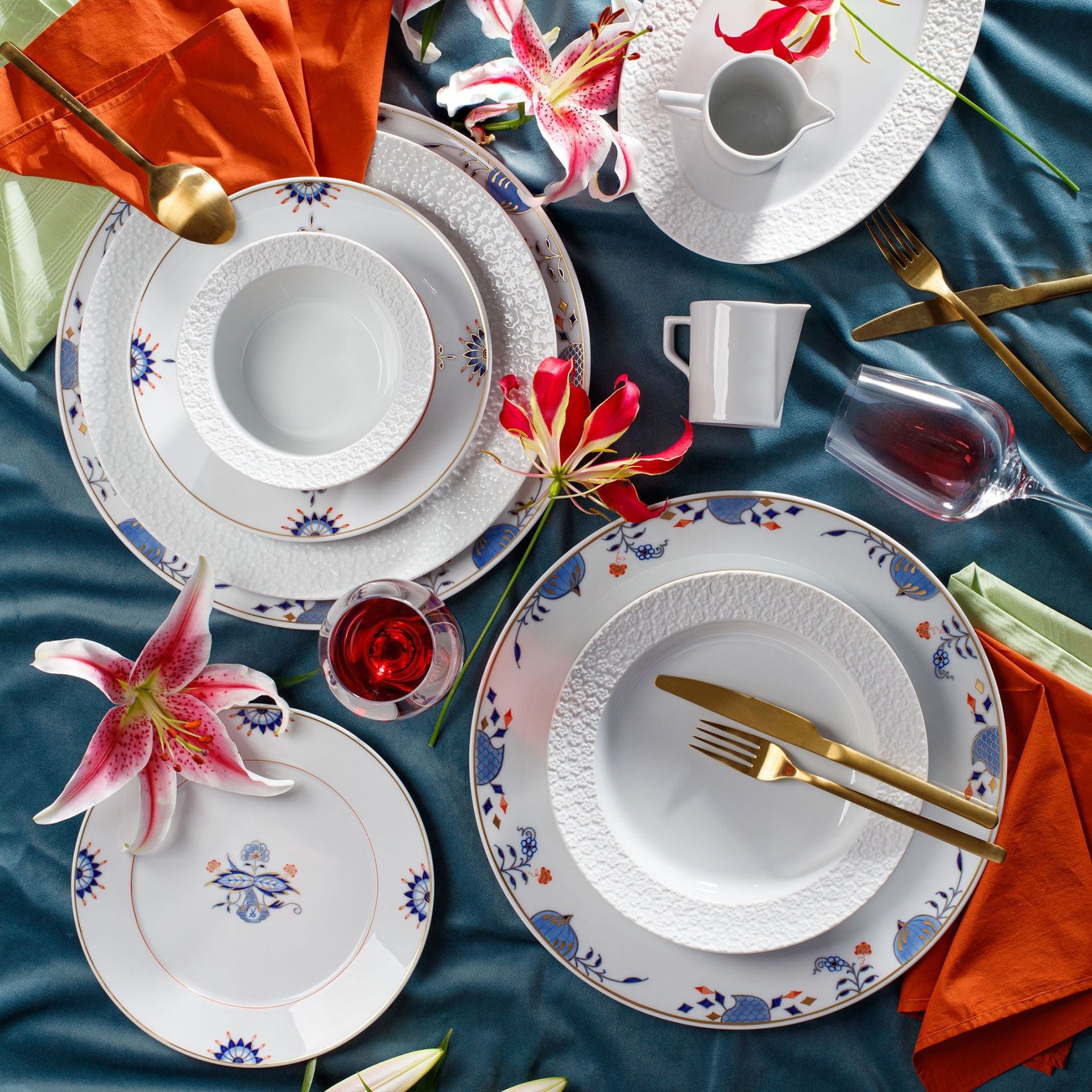 Brotteller, Blütenknospen, Blütenzweige, Ø 17 cm | Meissen No. 41 Noble Blue 802390 - 41501 - Meissen Weimar