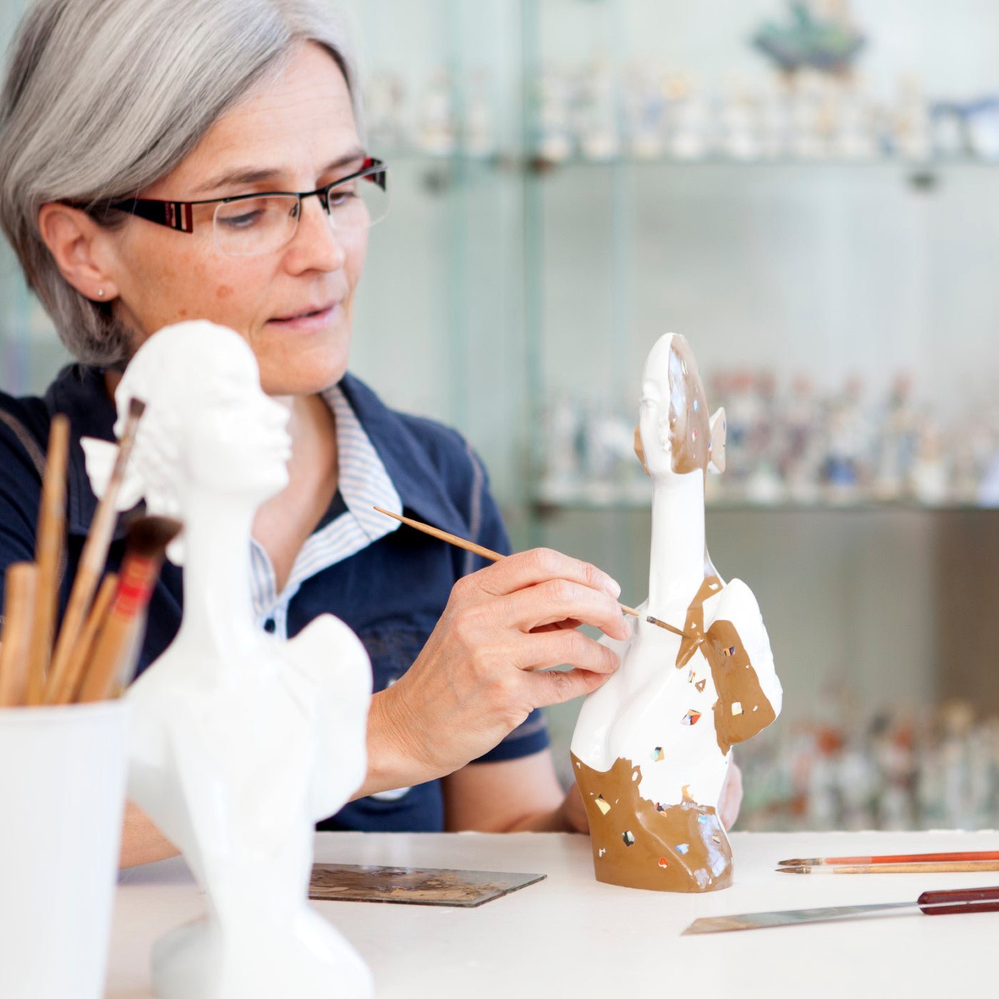 Büste Butterfly, Platin - Dekor, H 28 cm, limitiert | Meissen Figuren Individuell 90a474 - 73479 - Meissen Weimar