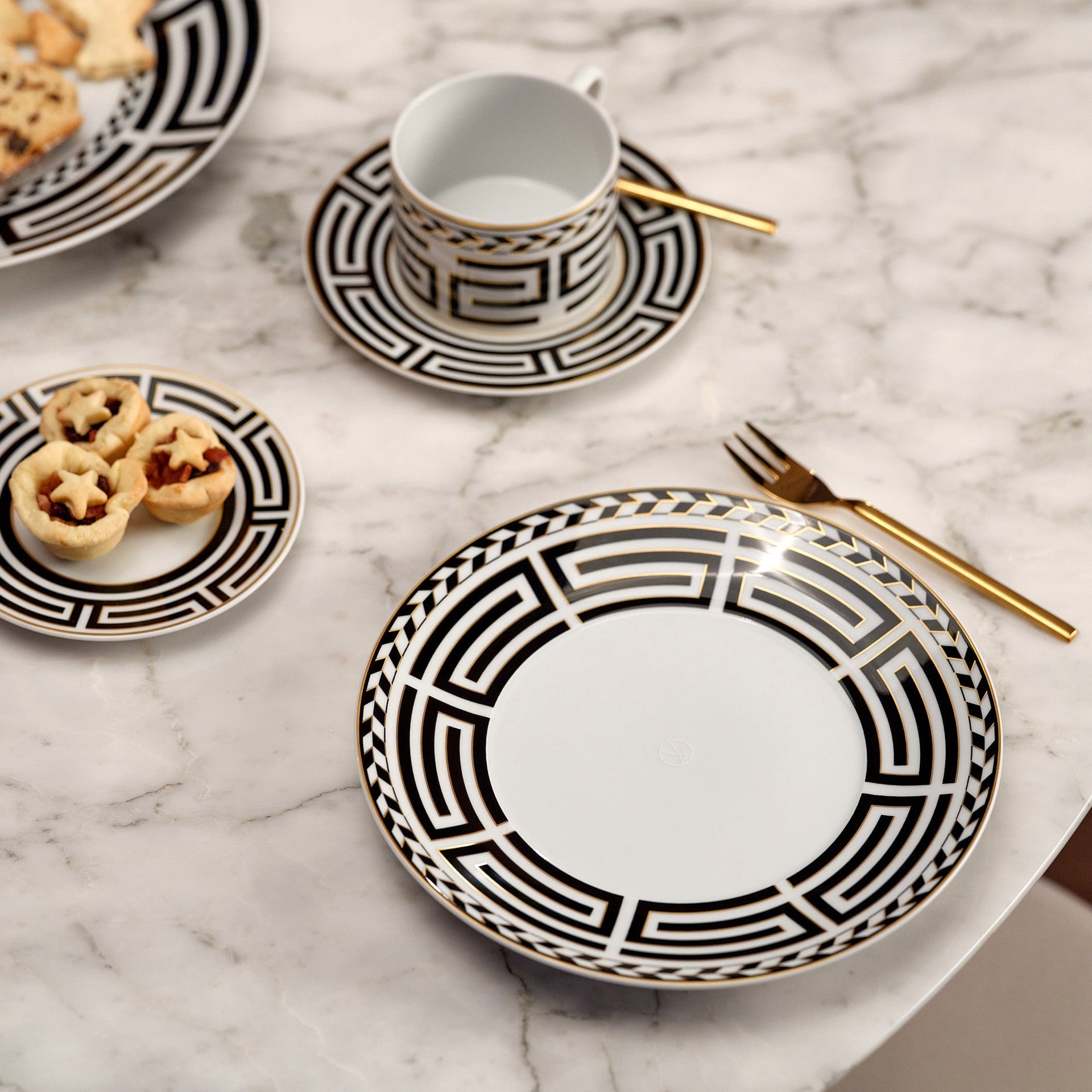 Cappuccinotasse Royal Meander Ø 8 cm | Meissen Cosmopolitan 79b475-36584 - Meissen Weimar