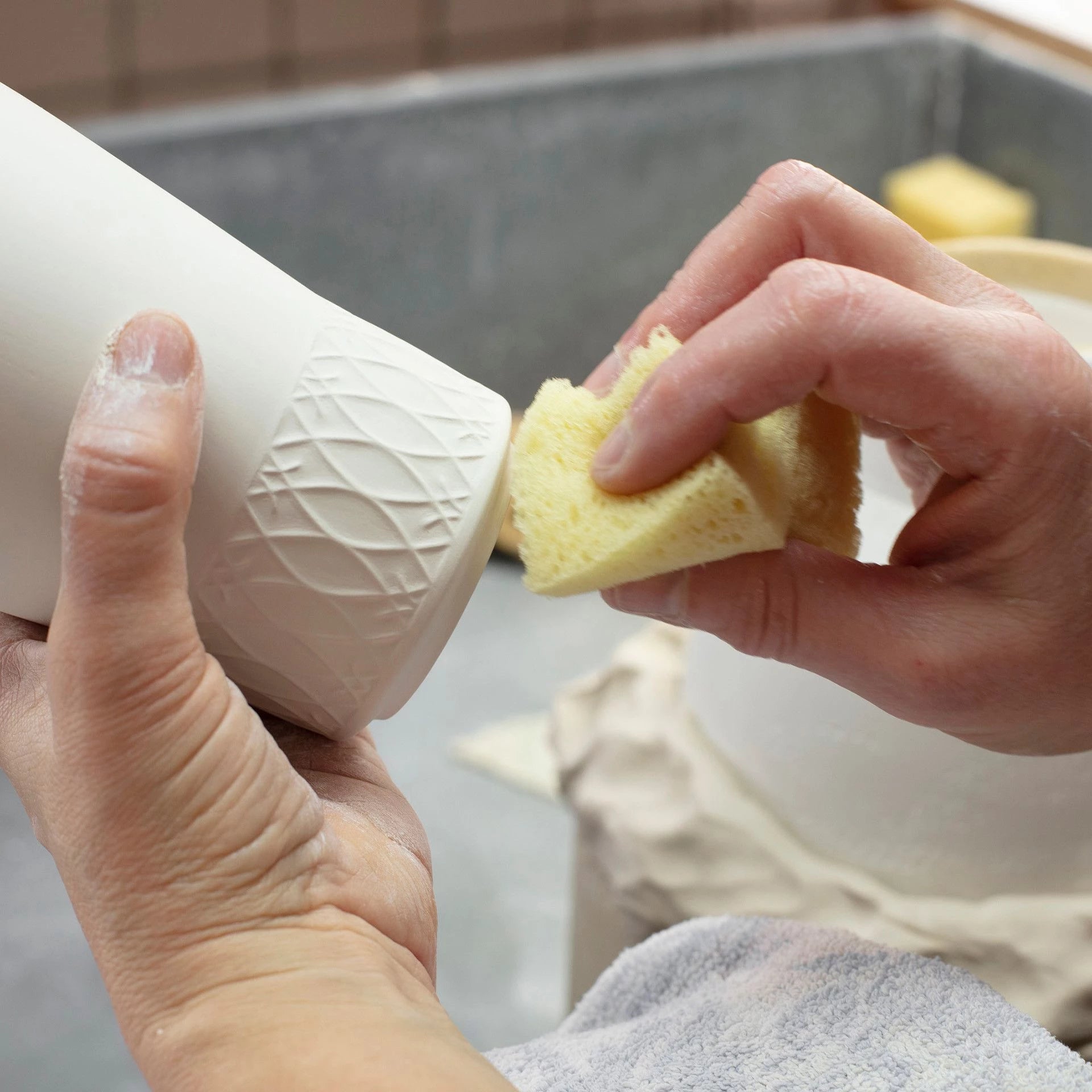 Champagner - Set, 3 - tlg., Taittinger Champagner 0,375 l, 12,5% vol., Champagnerbecher, Glanzgold | Meissen Gourmet - Set 99A582 - 55M89 - Meissen Weimar