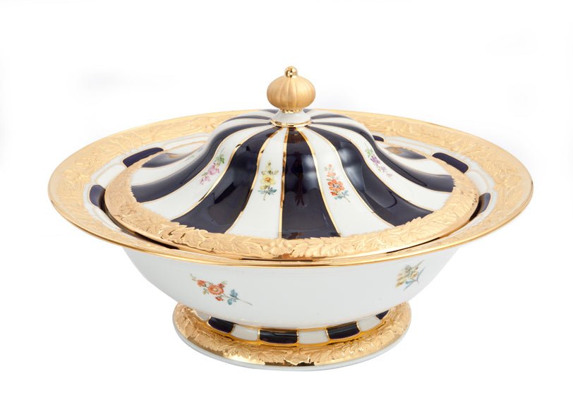 Deckelschüssel, gestreute Blümchen, königsblau glasiert, Goldbronze, V 0,7 l | Meissen X - Form 011079 - 17381 - Meissen Weimar