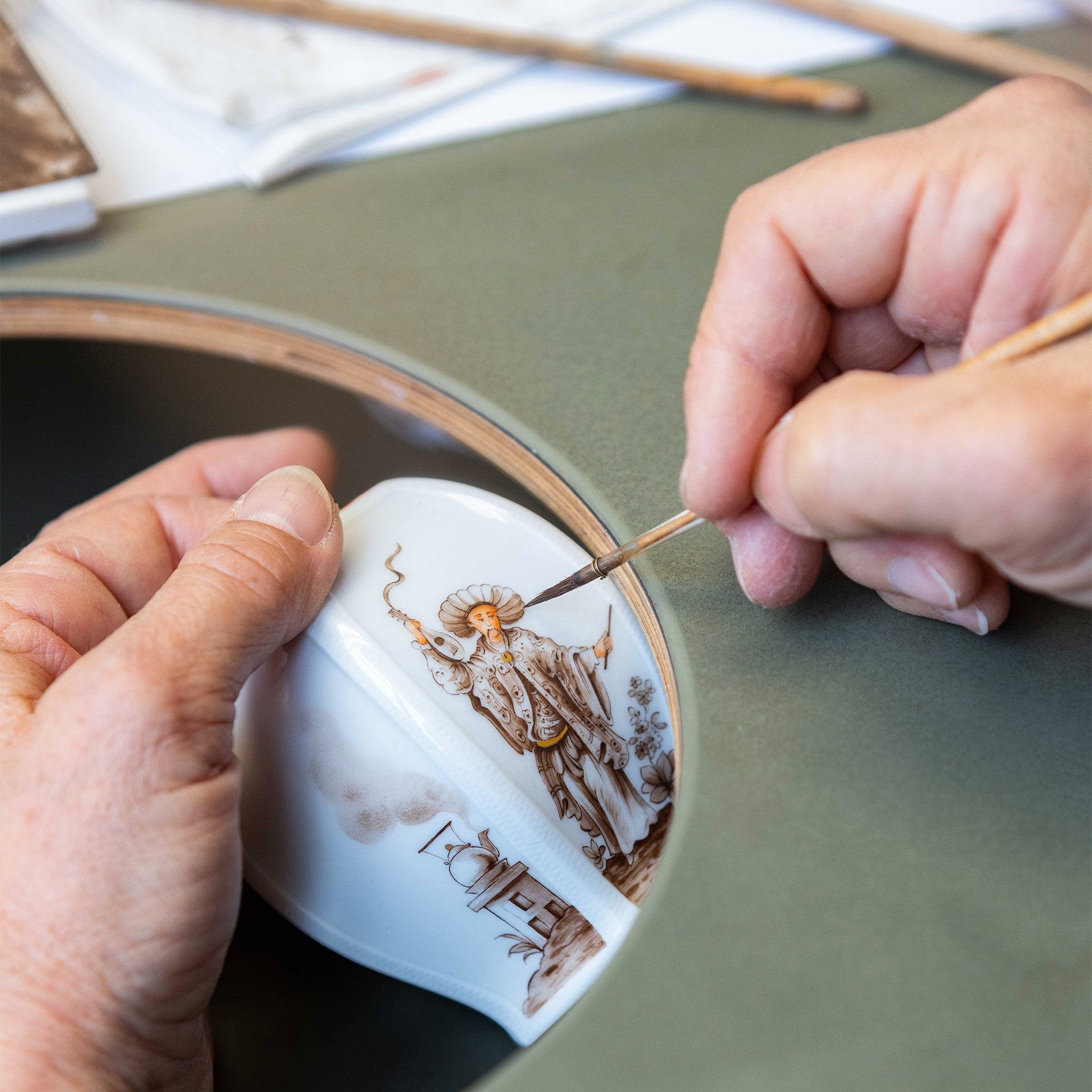 Dose "Höroldtsche Chinoiserien", Lim. 25, H 10,5 cm | Meissen Limited Edition 28A874-52B01 - Meissen Weimar