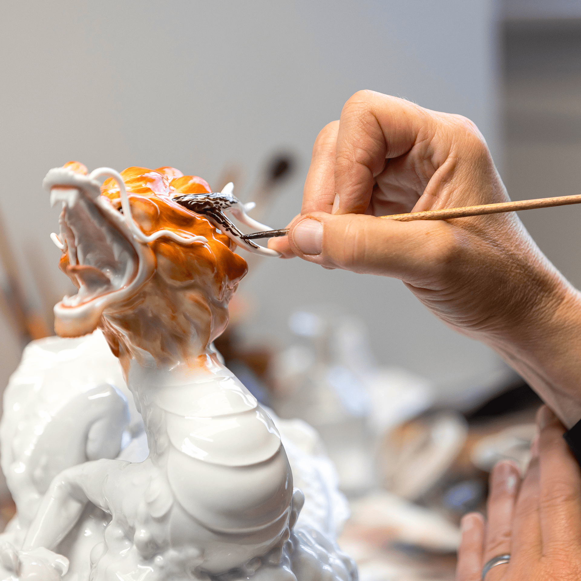 Drache auf Wolke, Lim. 15, H 24,5 cm | Meissen Limitierte Meisterwerke 900584-78412 - Meissen Weimar