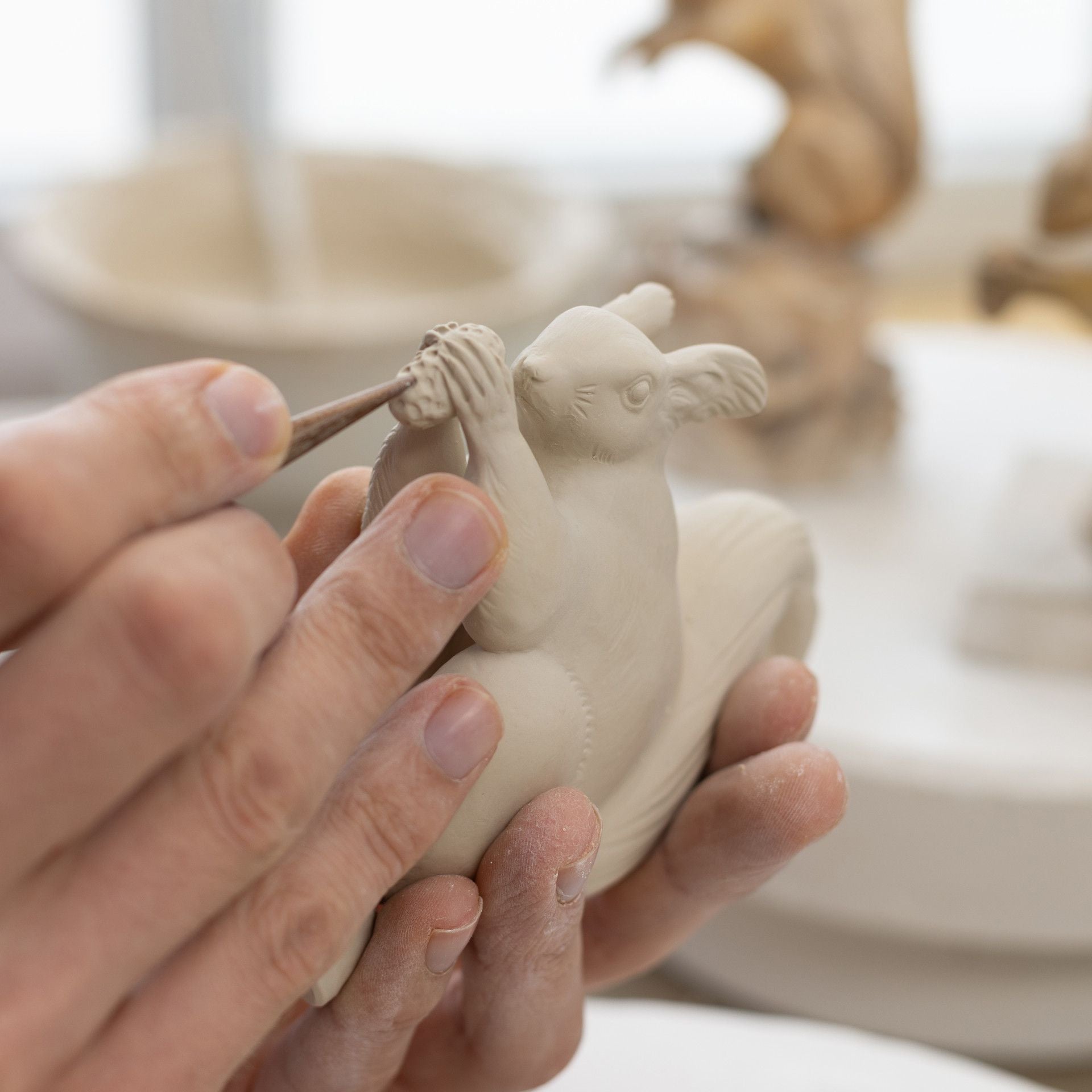 Eichhörnchen, Goldener Arkanthus, H 10,5 cm | Meissen Einzelplastik 90A481 - 78785 - Meissen Weimar