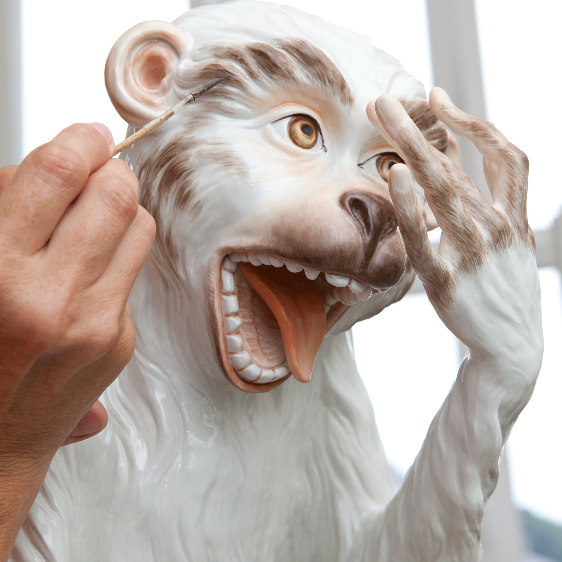 Einzelfigur Affe mit Jungtier, Porzellan, H 59 cm, limitiert | Meissen Limitierte Meisterwerke 900384 - 76m15 - Meissen Weimar