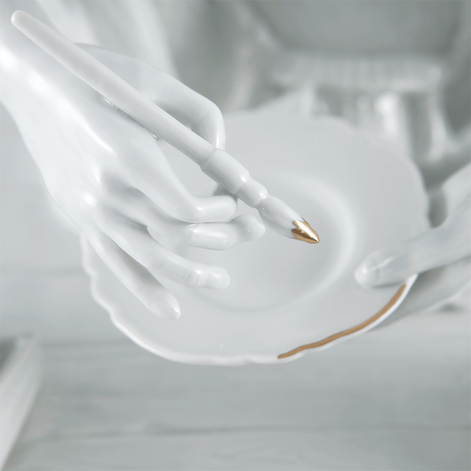 Einzelfigur Affe Porzellanmaler, H 37 cm | Meissen Figuren - Edition Affenkapelle 65c032-78340 - Meissen Weimar