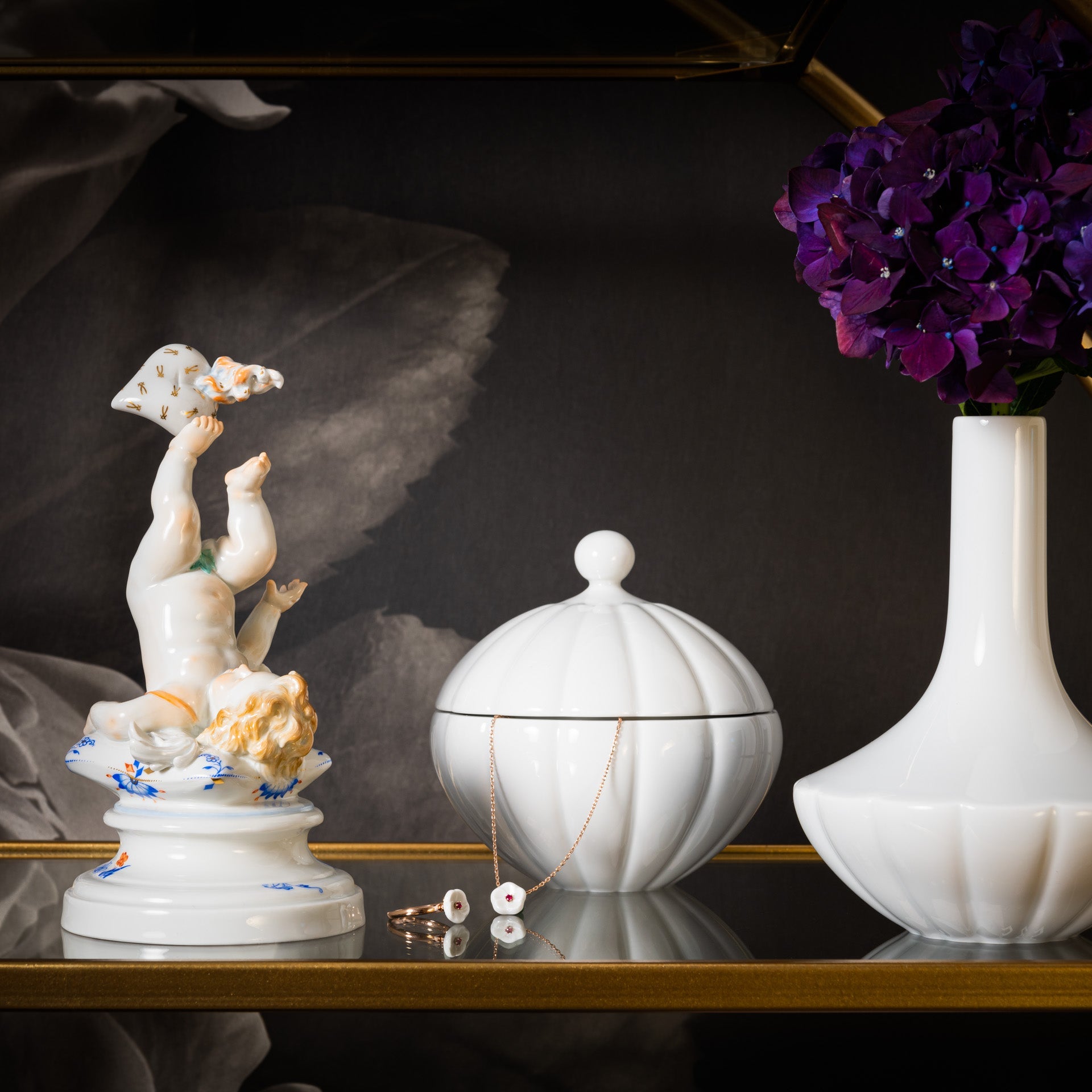 Einzelfigur Amor, Noble Blue, H 17,5 cm | Meissen No. 41 Noble Blue 90a428 - 70691 - Meissen Weimar