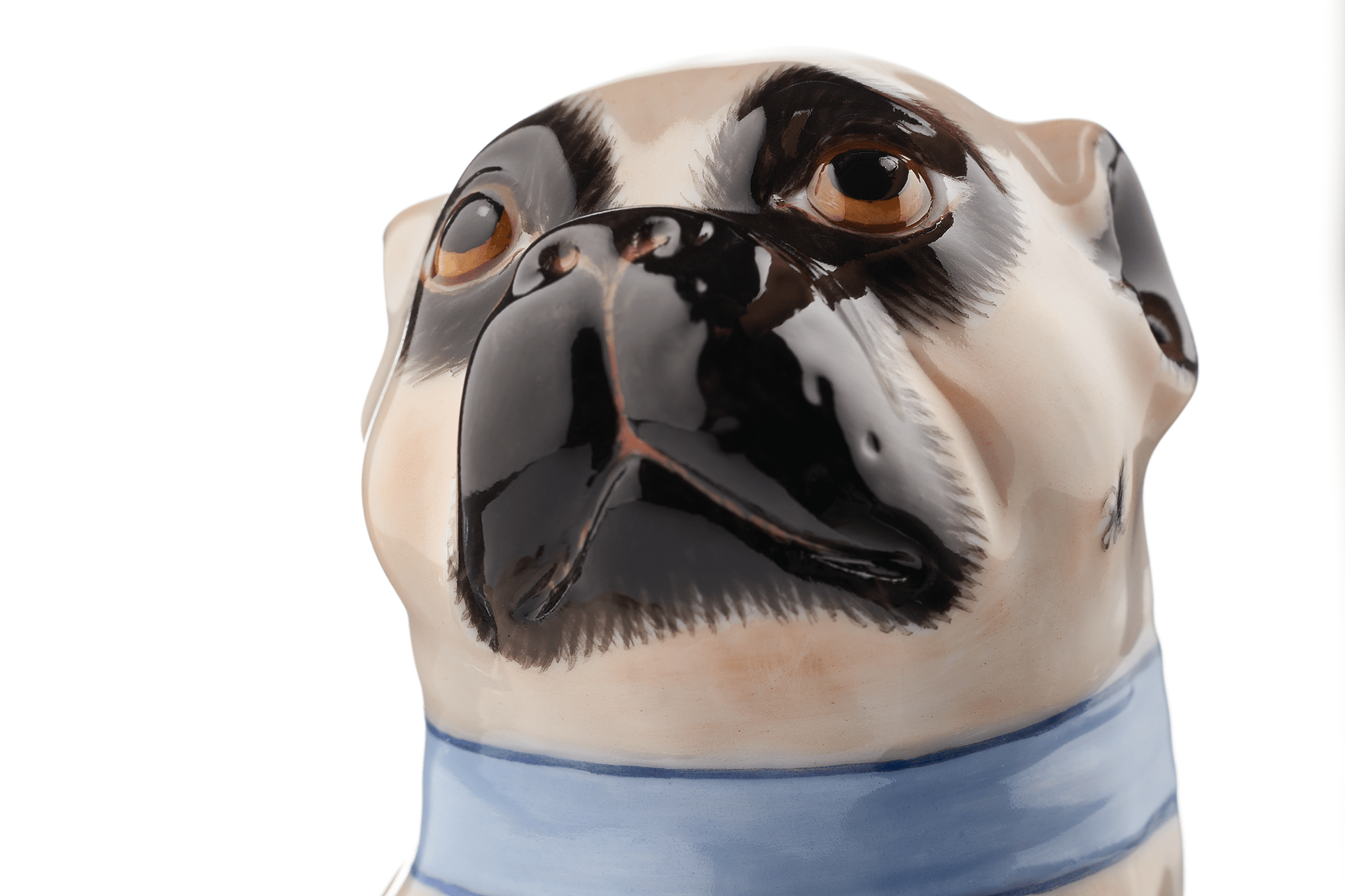 Einzelfigur Mops, bunt und gold staffiert, H 10 cm | Meissen Figuren Individuell 900300 - 78518 - Meissen Weimar
