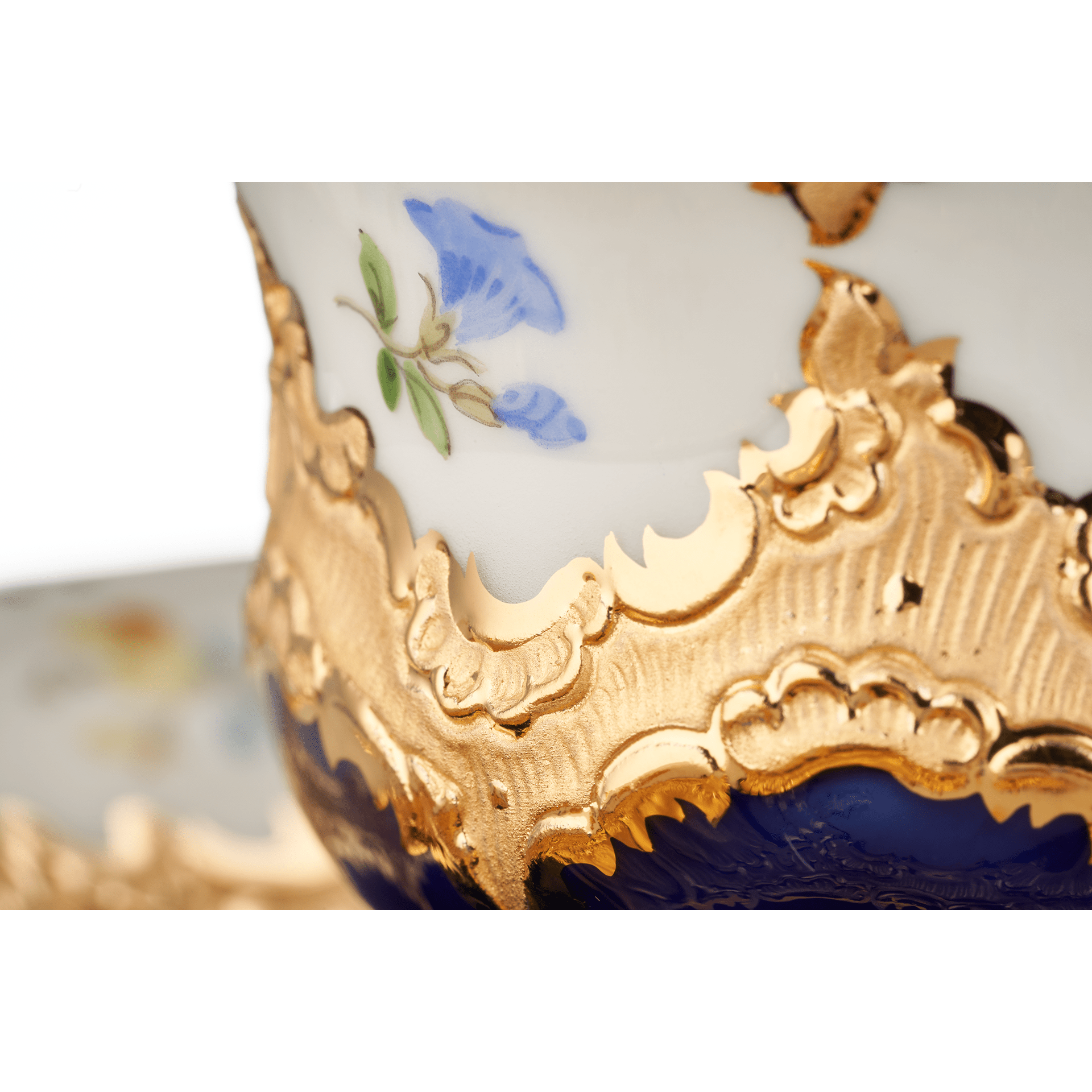 Espressotasse, gestreute Blümchen, königsblau glasiert, Goldbronze, V 0,1 l | Meissen B - Form 011079 - 15580 - Meissen Weimar