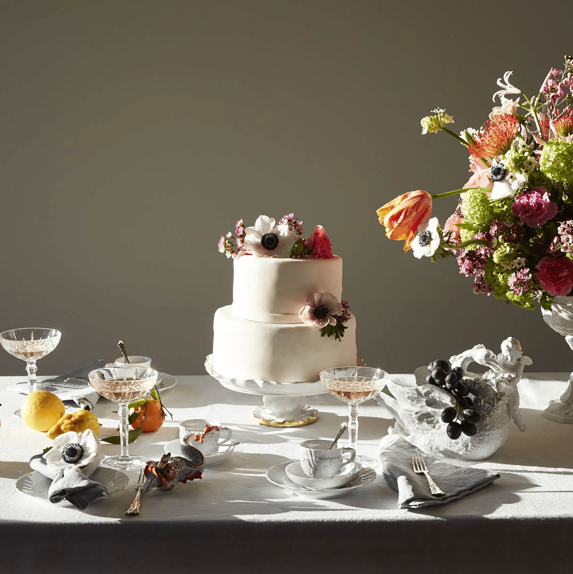 Espressotasse, Indische Blumenzweige, gestreute Blümchen, Goldkante, Goldrand, V 0,1 l | Meissen Schwanendessin 397152 - 05580 - Meissen Weimar