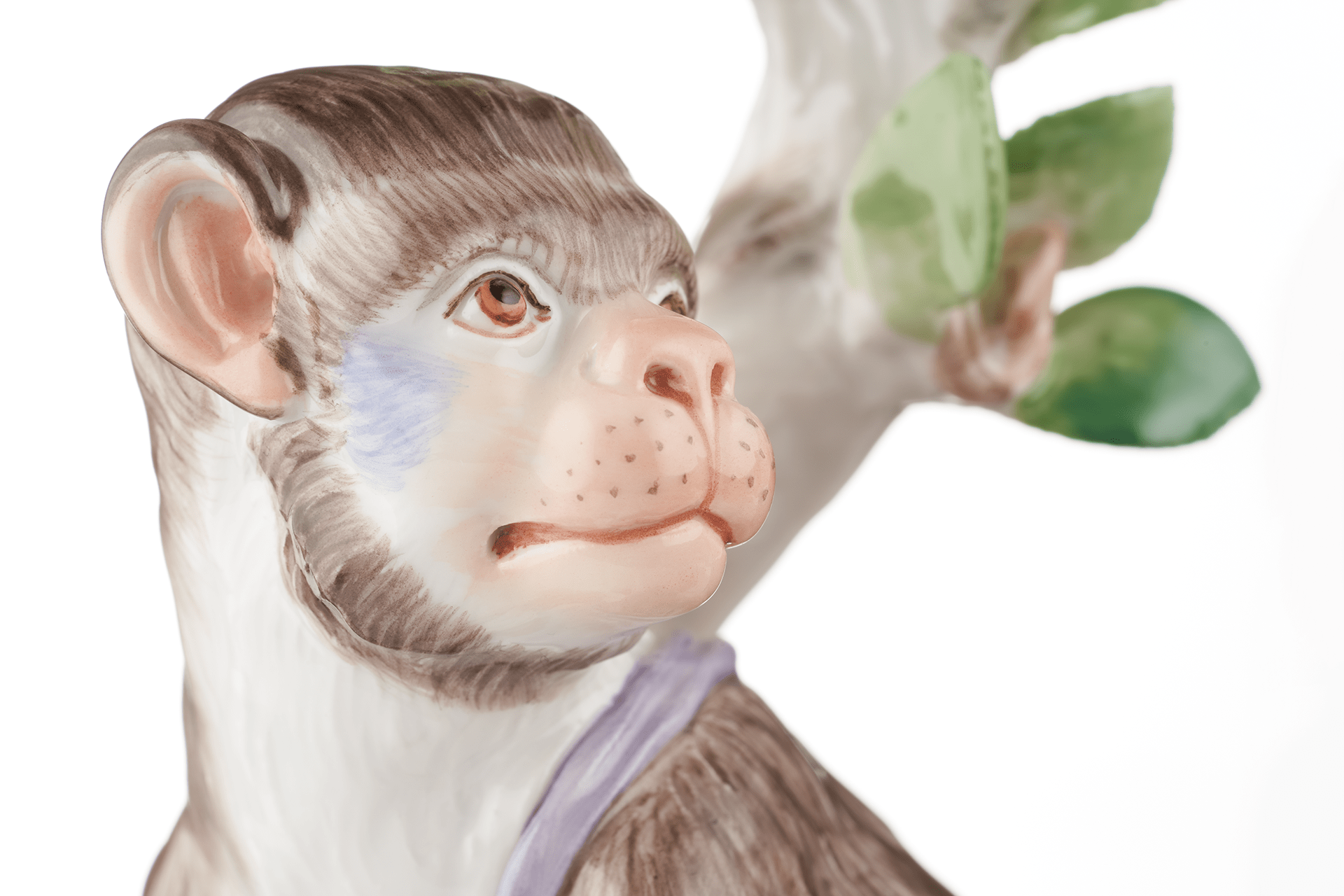 Figur Affe Weibchen mit Jungen, handbemalt, H 16 cm | Meissen Figuren - Edition Affenkapelle 900100 - 78610 - Meissen Weimar