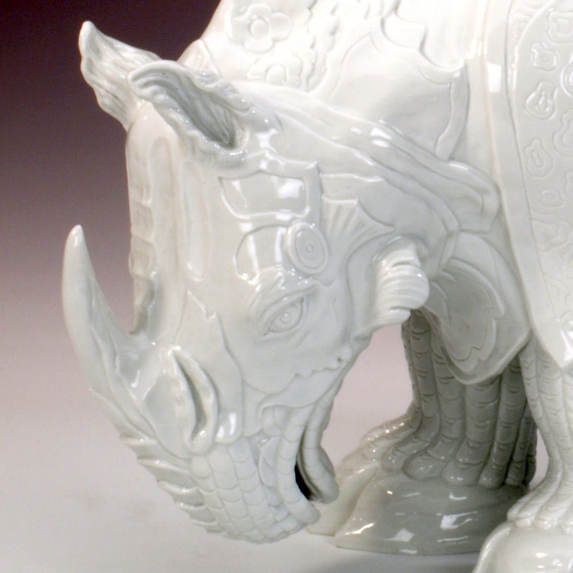 Figur Indisches Panzernashorn, weiß, H 28 cm | Meissen Limitierte Meisterwerke 999982 - 78640 - Meissen Weimar