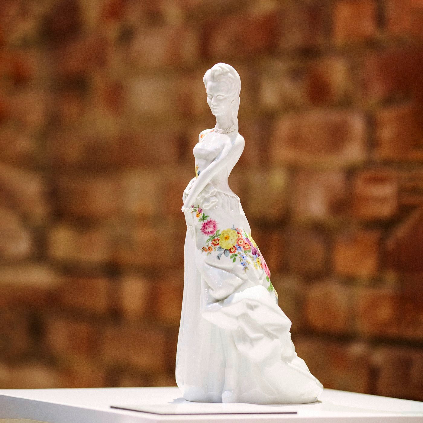 Figur "Model" klein, Blumenpracht, H 35 cm | Meissen Limitierte Meisterwerke 225584 - 73705 - Meissen Weimar
