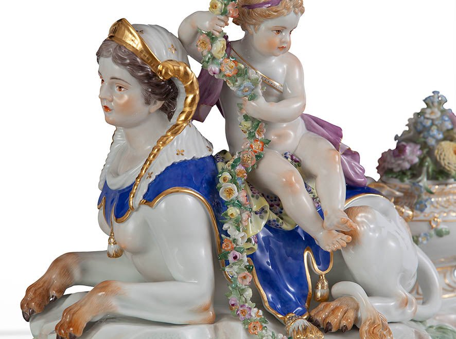 Figur Sphinx mit Kind, H 22,5 cm | Meissen Exklusiv - Kollektion 900380 - 73539 - Meissen Weimar