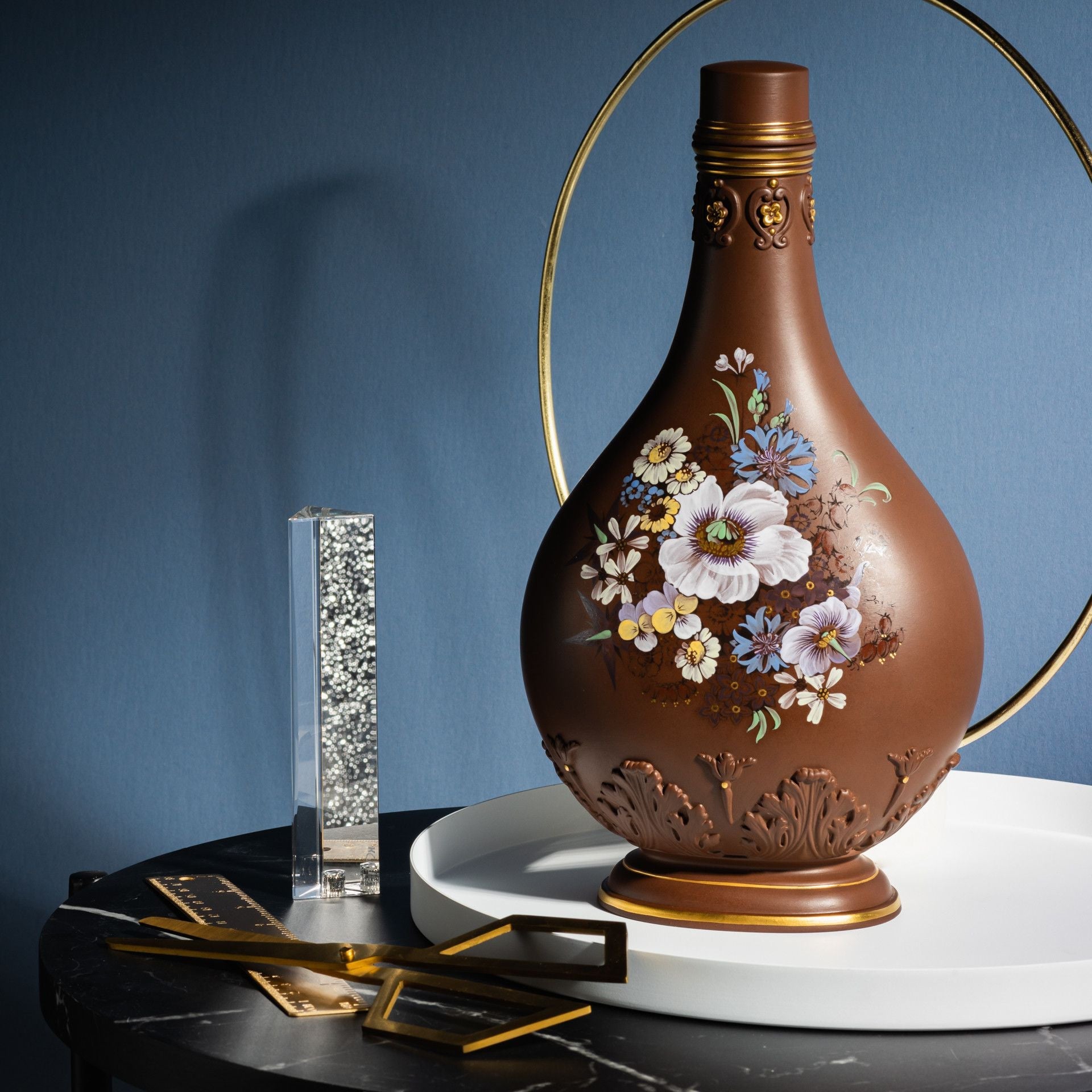 Flasche mit Stöpsel, Frühlingsblüher, Lim. 25, H 14,5 cm | Meissen Exklusiv 70A284 - 85645 - Meissen Weimar