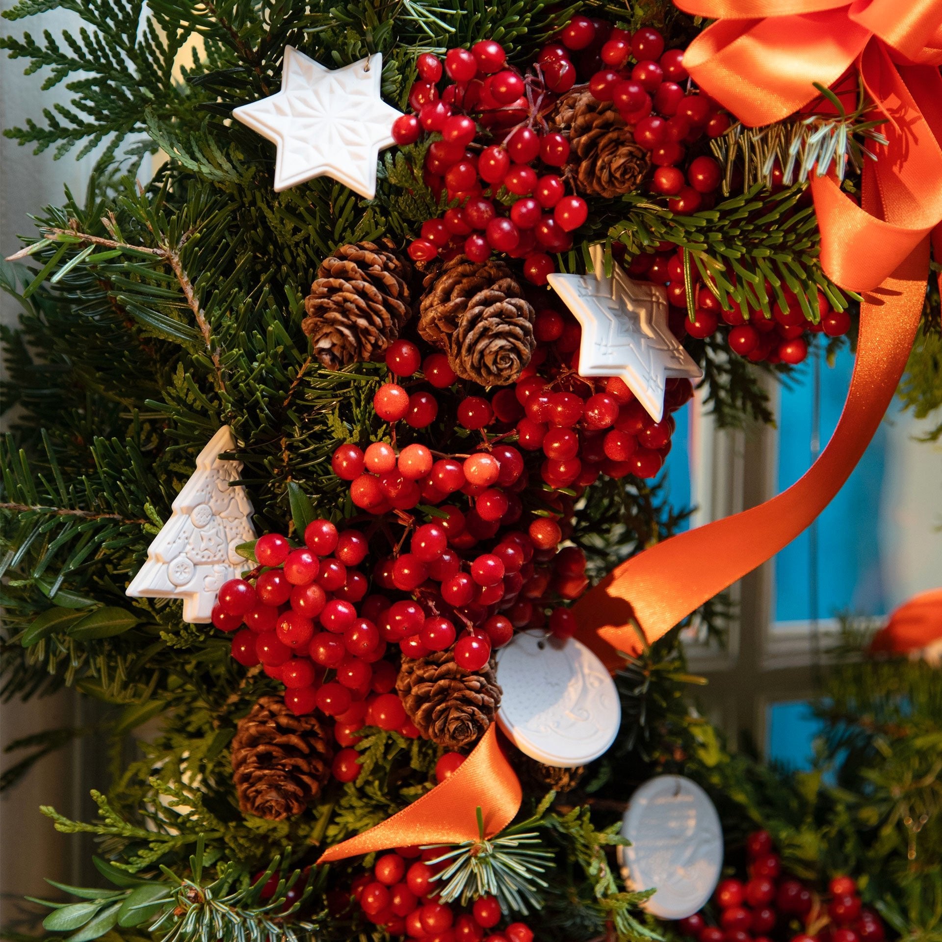 Flügelherz, mittel, Medaillen, weiß, H 4,4 cm | Meissen Zweigschmuck Weihnachtskollektion 000003-98F10 - Meissen Weimar