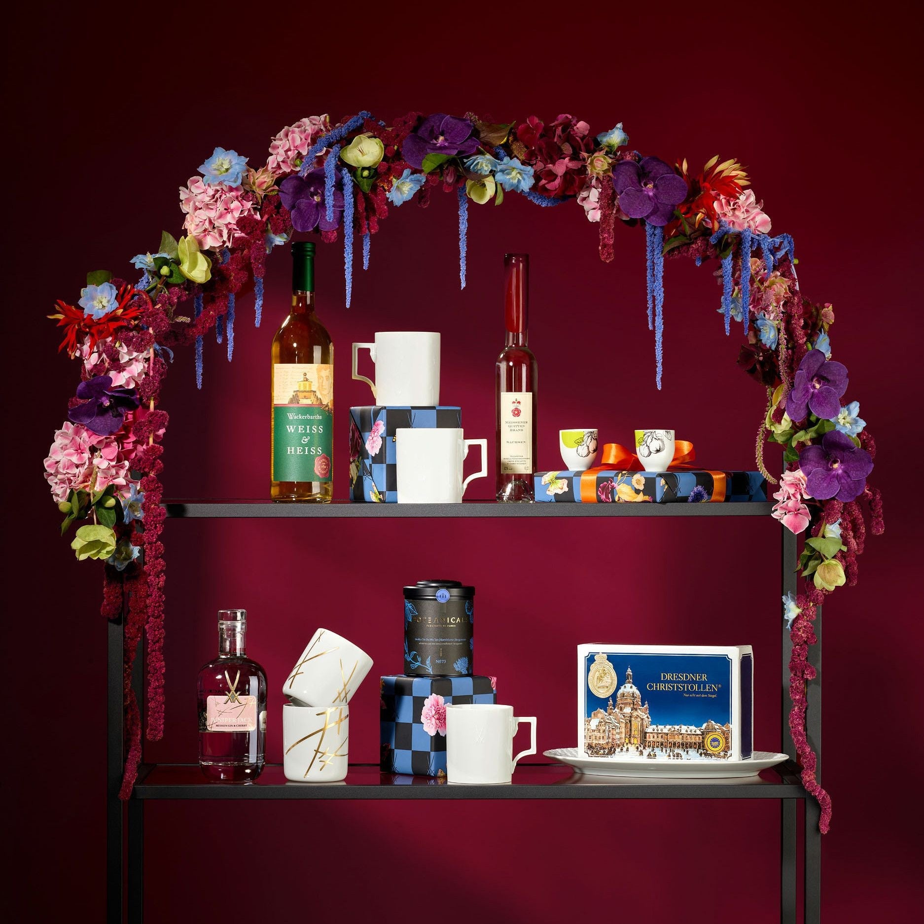 Glühweintassen - Set, 3 - tlg., Wackerbarths Weiß & Heiß, 2 Henkelbecher Sternenrelief, Form: Berlin | Meissen - Set Kollektion Genußwelten 000001 - 55M80 - Meissen Weimar