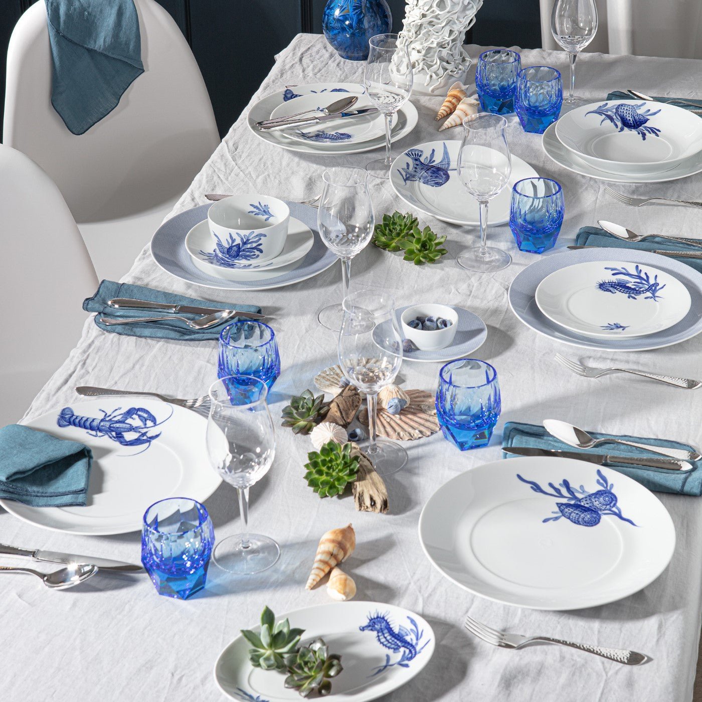 Gourmetteller, tief, Form "MEISSEN® Cosmopolitan", "Blue Treasures", Muschel, Ø 26 cm | Meissen Cosmopolitan 82a279 - 37489 - Meissen Weimar