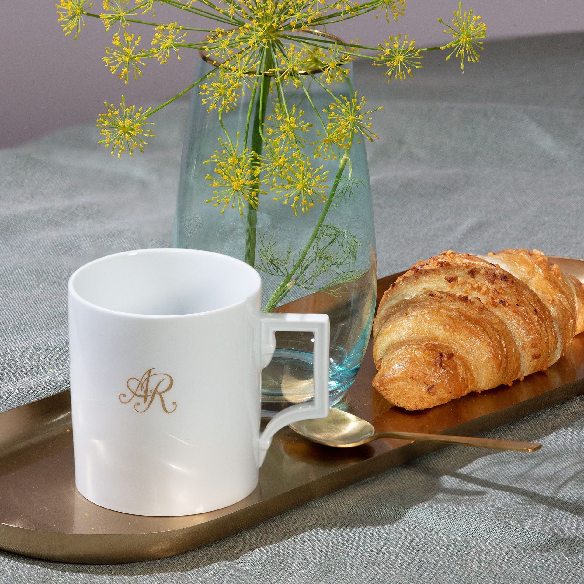 Henkelbecher, Monogramm, 2 Buchstaben, gold, 0,25 l | Meissen Mug Berlin 97B202 - 55810 - Meissen Weimar