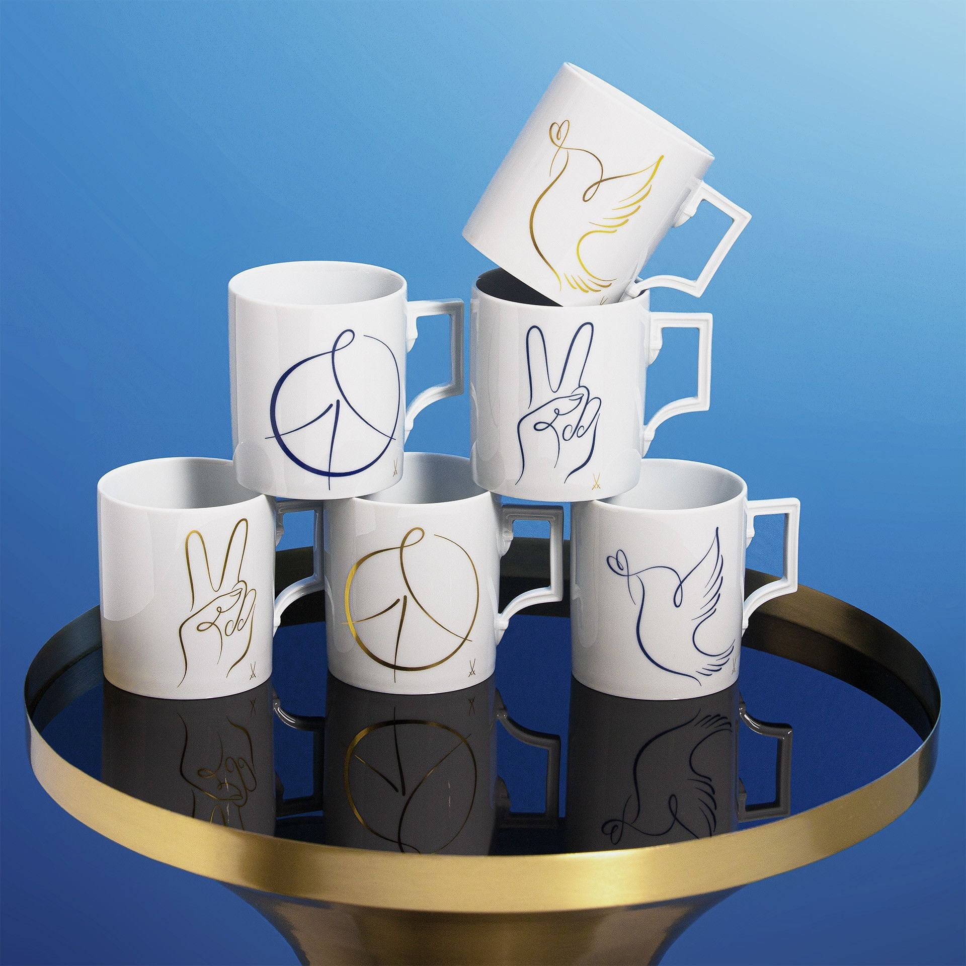 Henkelbecher, "Peace Collection", Peace Dove, Friedenstaube blau, 0,25 l | The Meissen Mug Collection - Berlin 79A876 - 55810 - Meissen Weimar