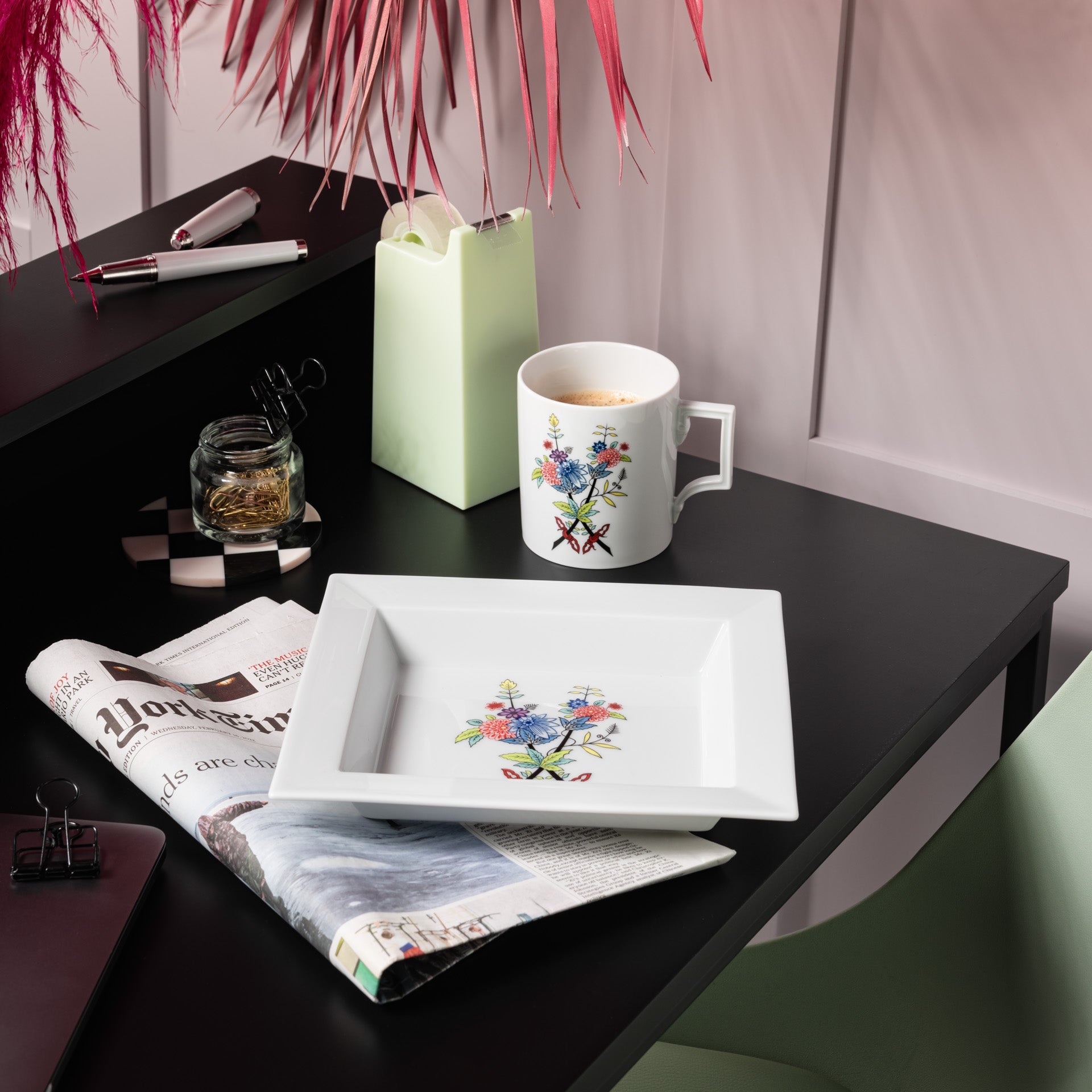 Homeoffice - Set Henkelbecher & Vide - Poche Swords Fantasy, 2 - teilig | The Meissen Vide - Poche - Collection 79a443 - c5554 - Meissen Weimar