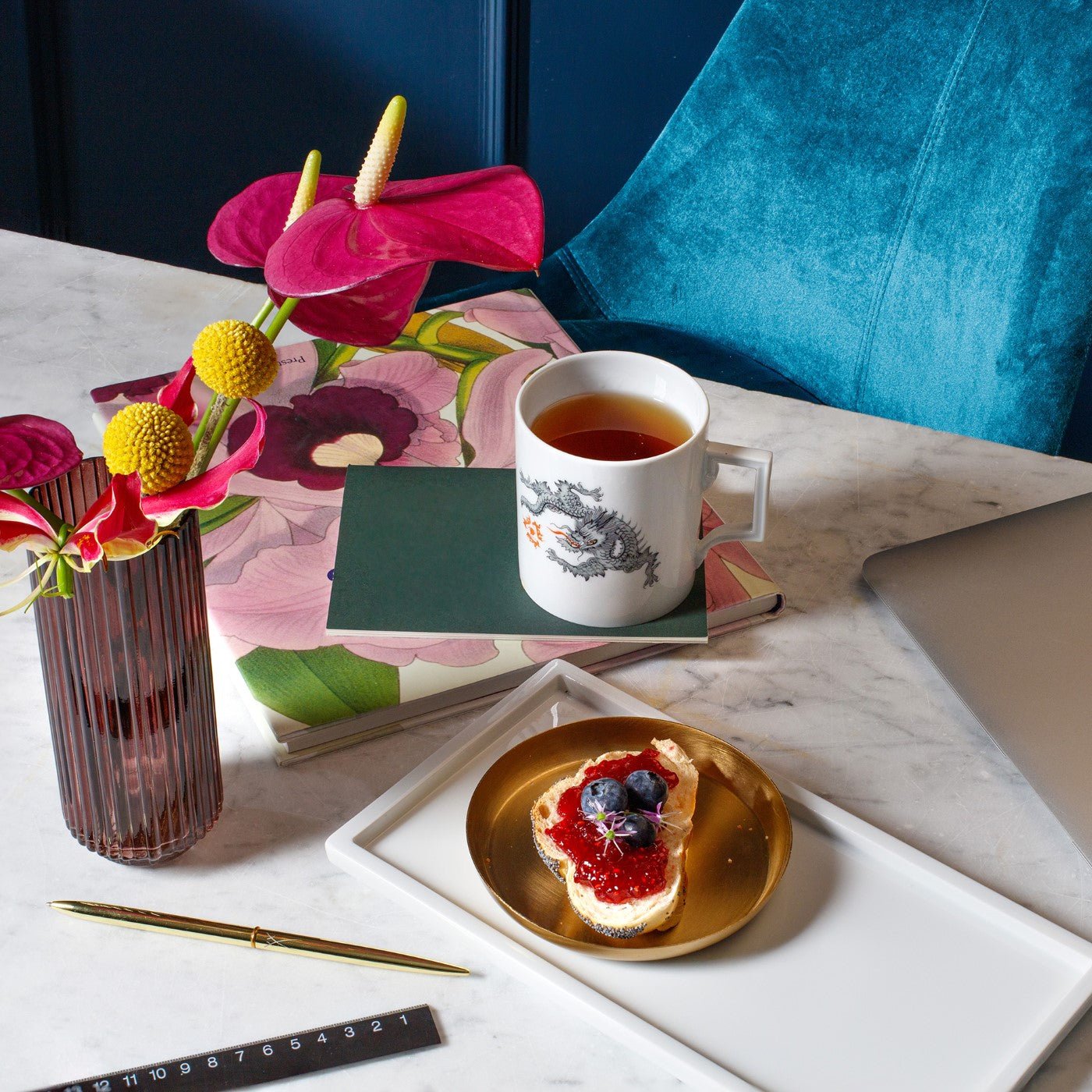 Homeoffice - Set, Ming - Drache, Platte L 31 cm, Henkelbecher 240 ml, 2 - tlg. | Meissen Cosmopolitan 33a173 - c5543 - Meissen Weimar
