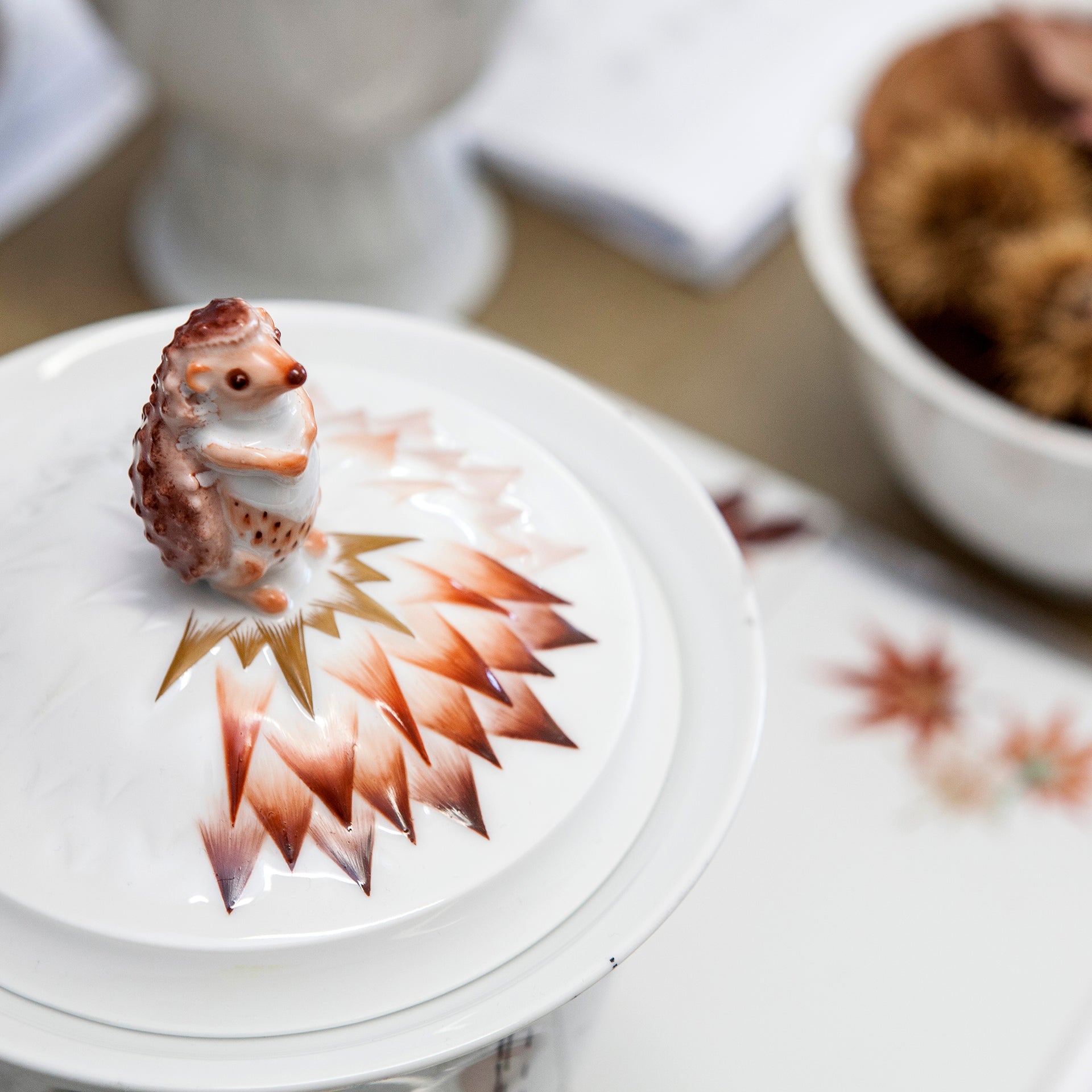 Igeldose Herbstzauber, H 23 cm | Meissen Exklusiv - Kollektion 71a574 - 52658 - Meissen Weimar