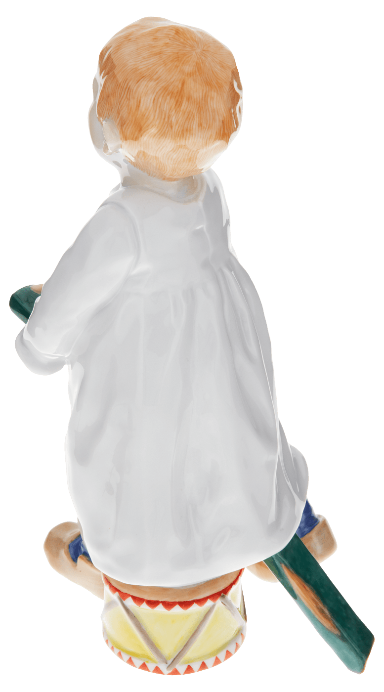 Kind mit Stecken und Trommel, Bunt staffiert, H 18,5 cm | Meissen Figuren - Edition Hentschelkinder 900100 - 73365 - Meissen Weimar