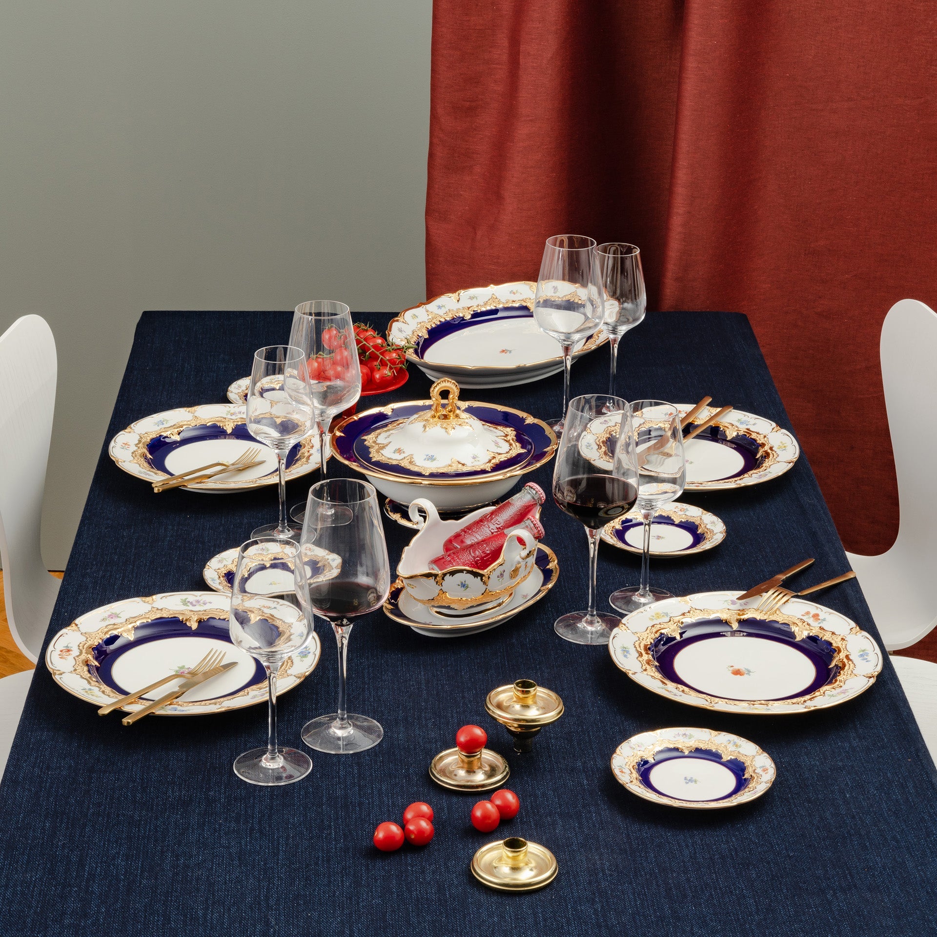 Kuchenplatte Gestreute Blümchen L 29 cm | Meissen B - Form 011079 - 15508 - Meissen Weimar