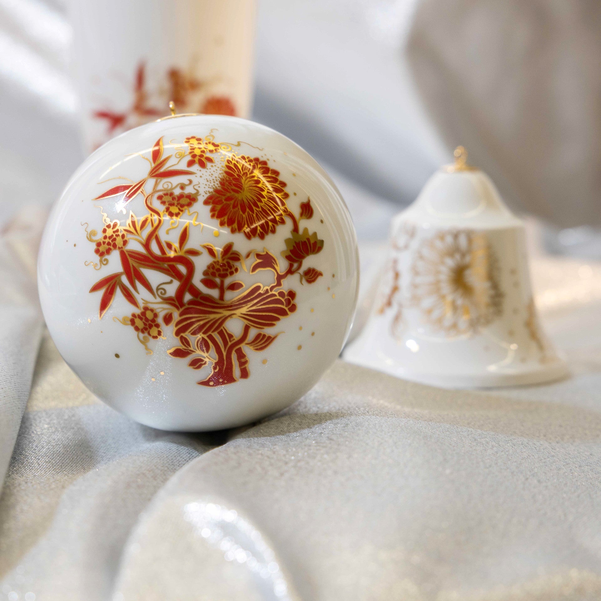 Kugel, "MEISSEN Christmas Original", Ø 9 cm | Meissen Zweigschmuck Kugel Kollektion 79B800-55M91 - Meissen Weimar