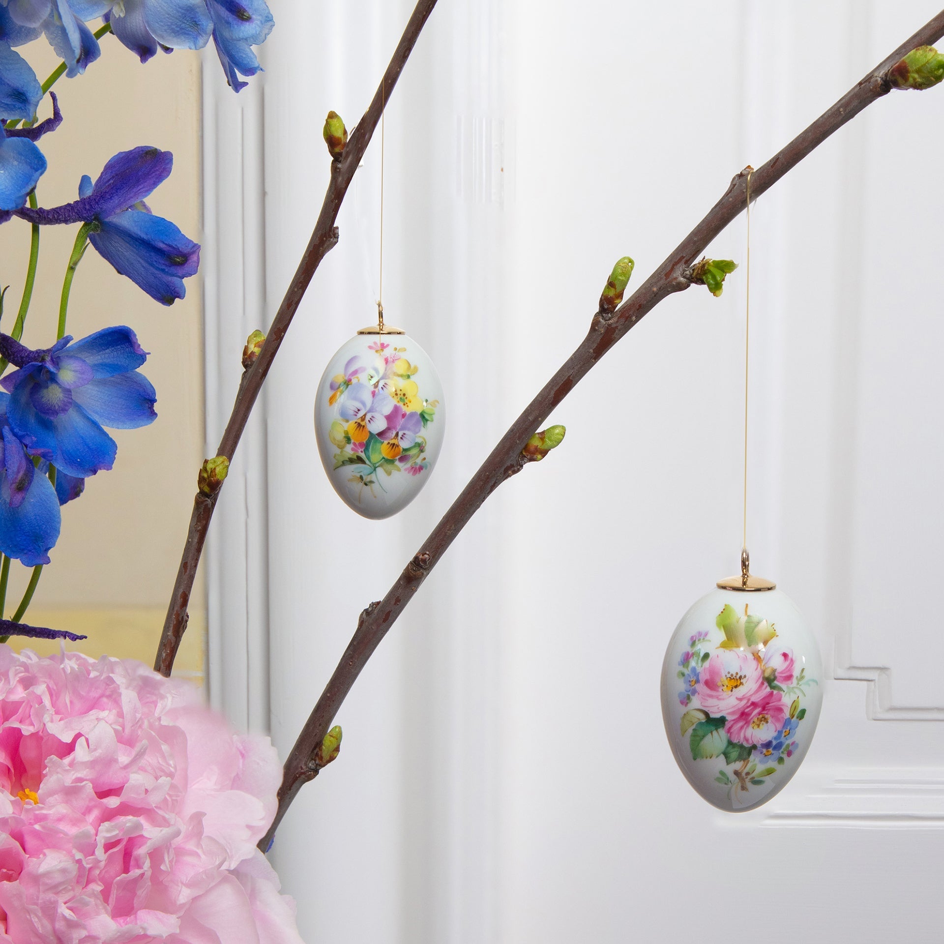 Osterei, Blumenmalerei Feldstiefmütterchen, H 5 cm | Meissen Zweigschmuck Osterei Kollektion 25c004 - 55m03 - Meissen Weimar