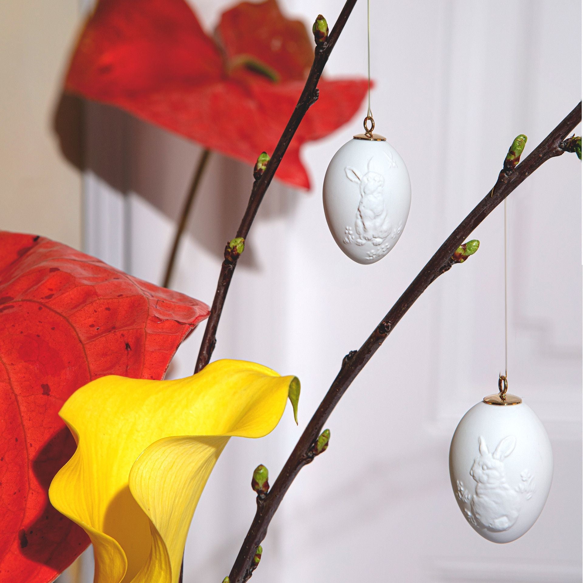 Osterei mit Relief, Hase, Weiß, Biskuit, H 5,5 cm | Meissen Zweigschmuck Osterei Kollektion 001001 - 55M30 - Meissen Weimar
