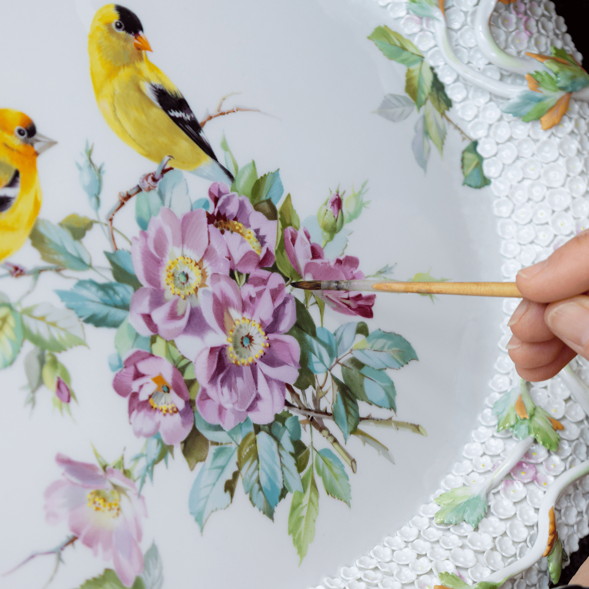 Platte "Blütenpracht mit Goldzeisigen", Lim. 25, 50 x 34 cm | Meissen Limitierte Meisterwerke 25B084-53996 - Meissen Weimar