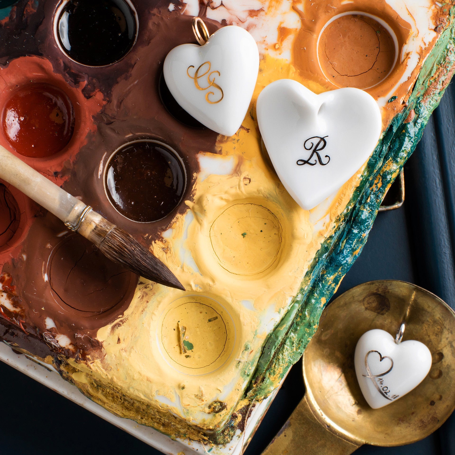 Porzellananhänger Herz, Monogramm Schwarz, H 2,4 cm | Meissen Porzellananhänger 97b204-71m02 - Meissen Weimar