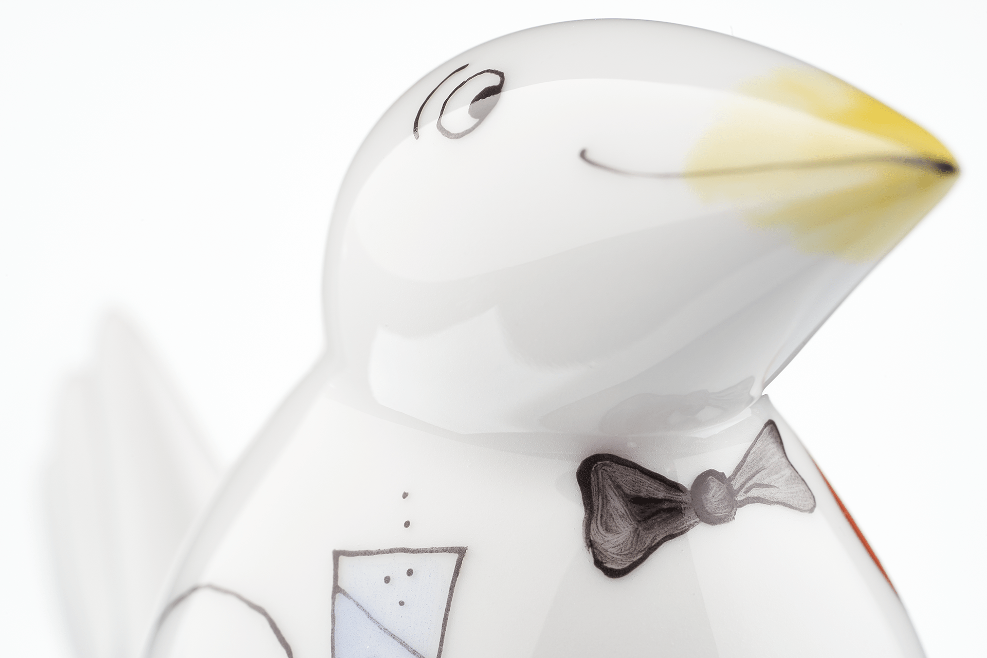 Porzellanfigur Vogel Feinschmecker H 6 cm | Meissen Figuren - Edition Spassvogel 71a238 - 77410 - Meissen Weimar
