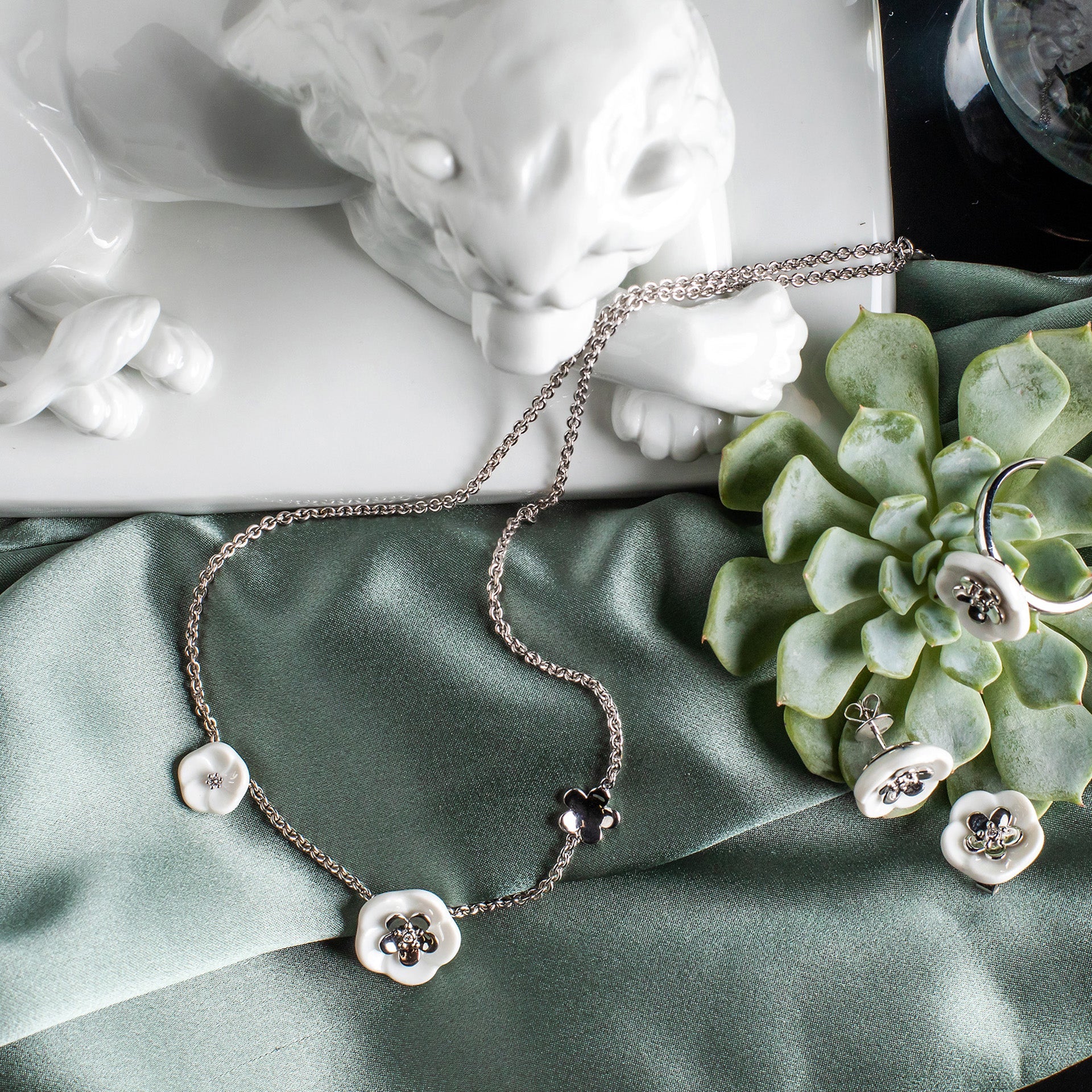 Ring 1739 Royal Blossom Bouquet Weißgold 750, 4 g | Meissen Royal Blossom Collection mpj10bl25700 - Meissen Weimar