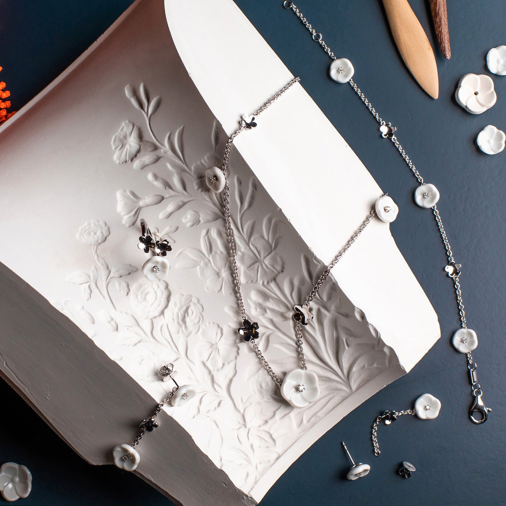 Ring 1739 Royal Blossom Bouquet Weißgold 750 | Meissen Royal Blossom Collection mpj10bl29600 - Meissen Weimar