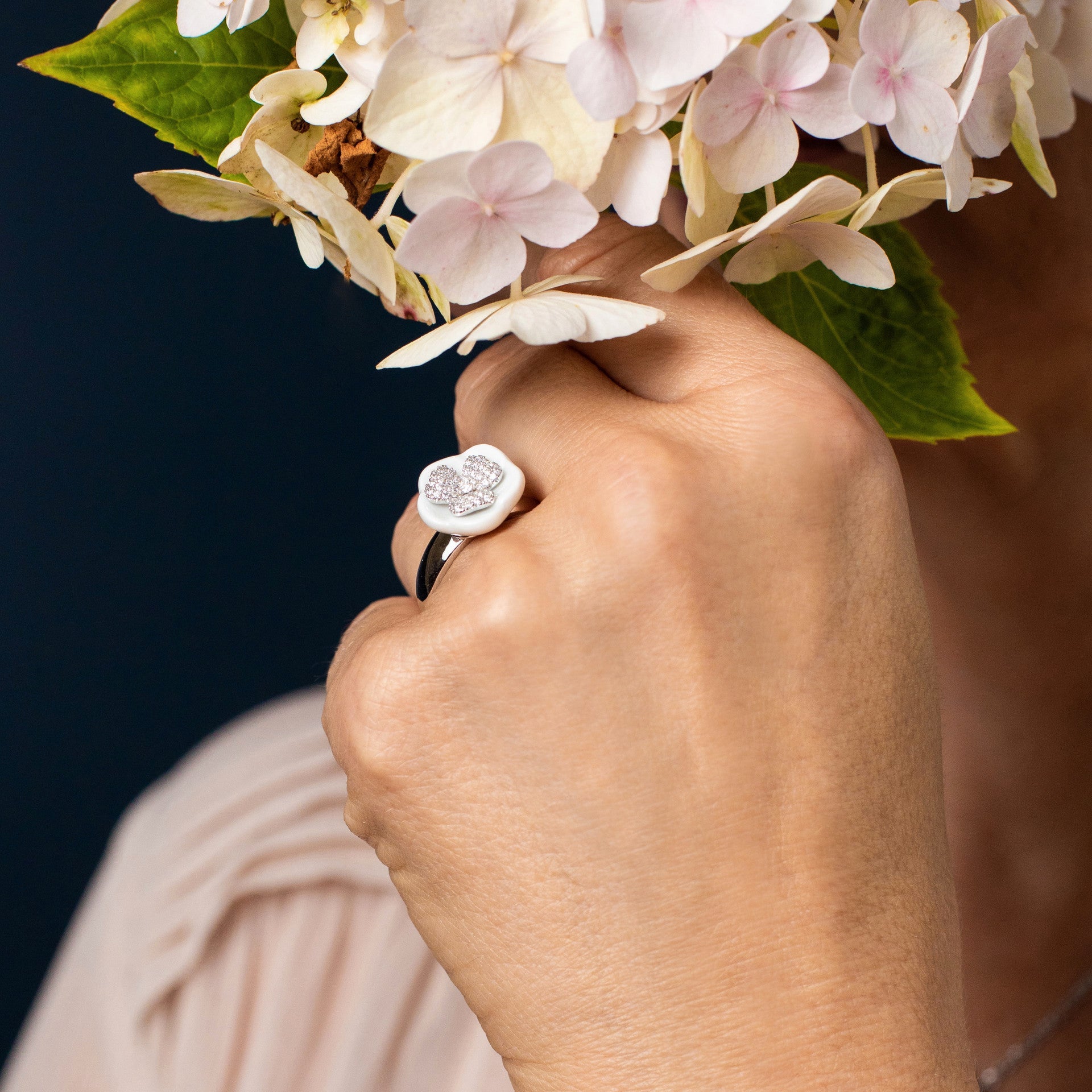 Ring Royal Blossom Pavé, Weißgold 750, Größe 50 mm | Meissen Royal Blossom Collection mpj10bl23300 - Meissen Weimar