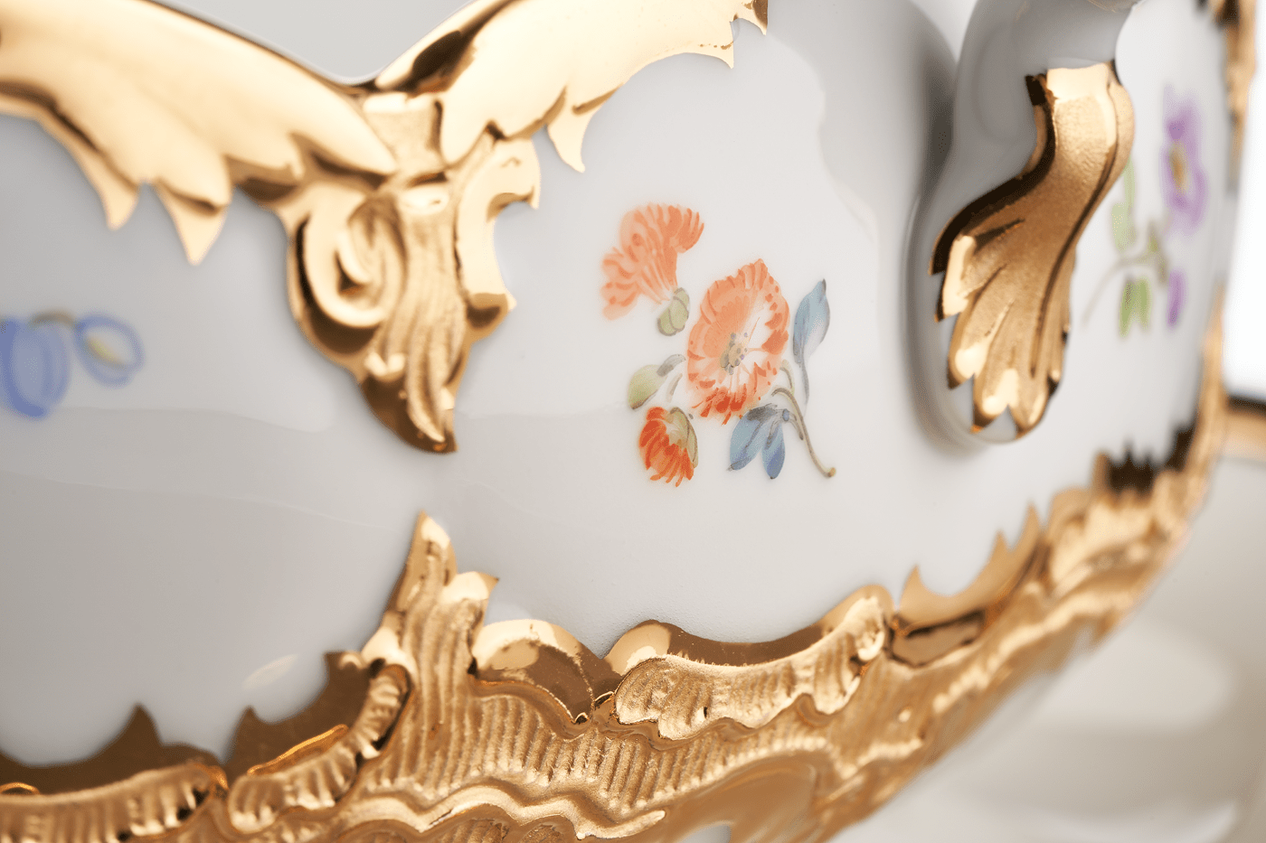 Sauciere Goldbronze Ø 26 cm, H 11 cm | Meissen B - Form 010179 - 15228 - Meissen Weimar