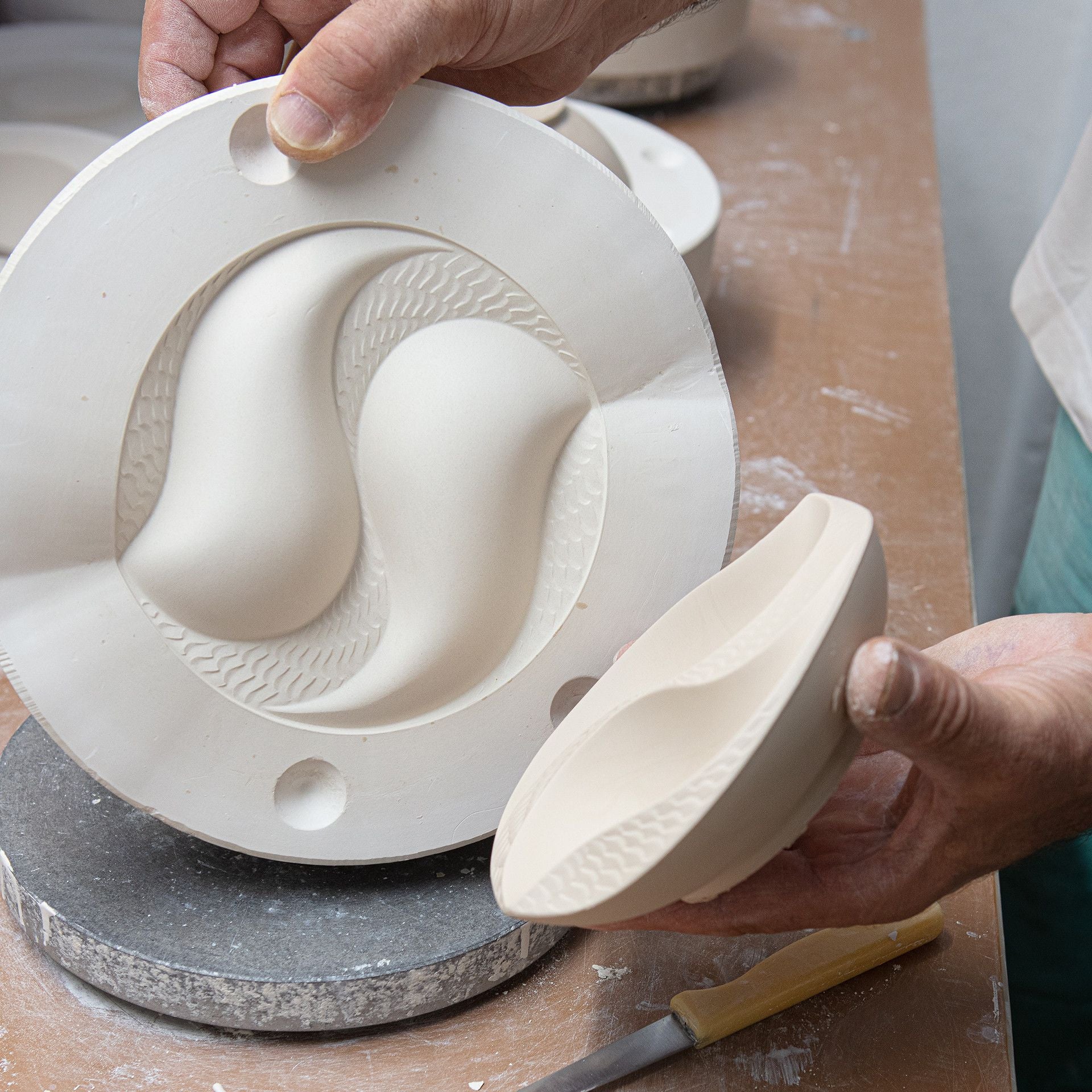 Soßenschale, Weiß, Ø 12,5 cm | Meissen Wellenspiel Relief 000001 - 53573 - Meissen Weimar