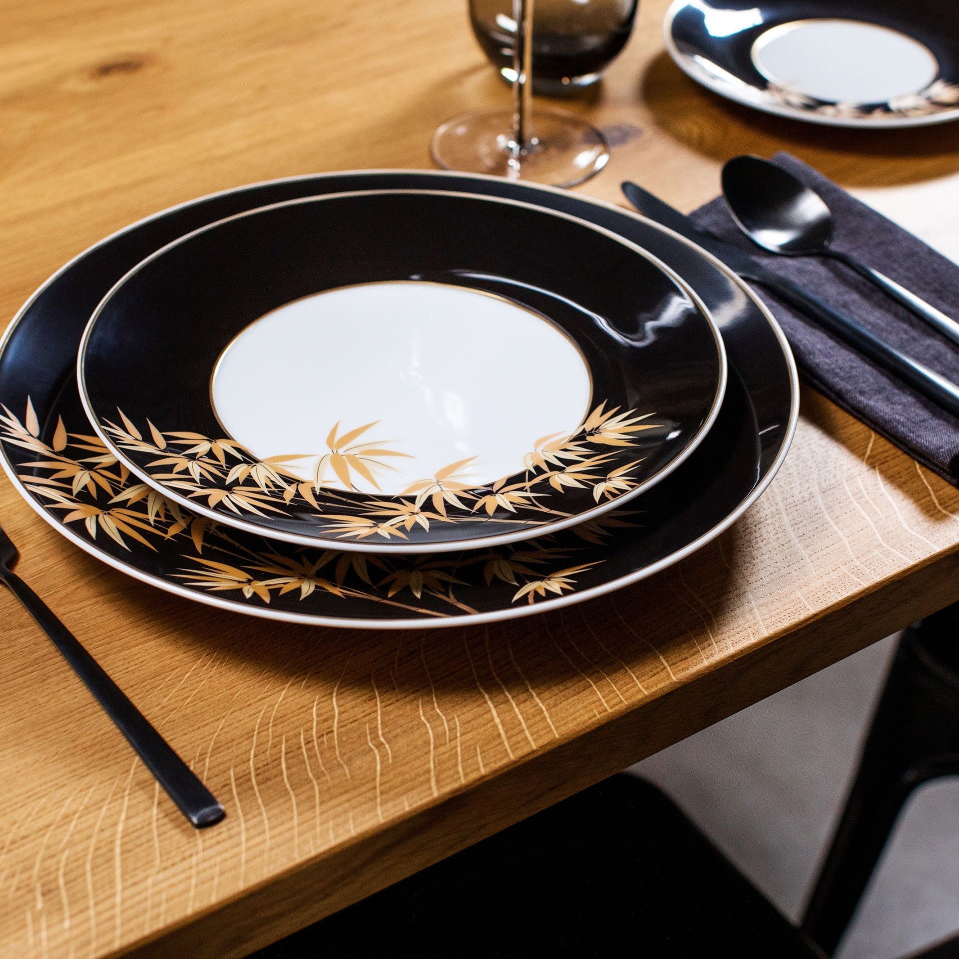 Speiseteller, groß, 'Golden Bamboo', Ø 30 cm | Meissen Cosmopolitan 79A948 - 37479 - Meissen Weimar