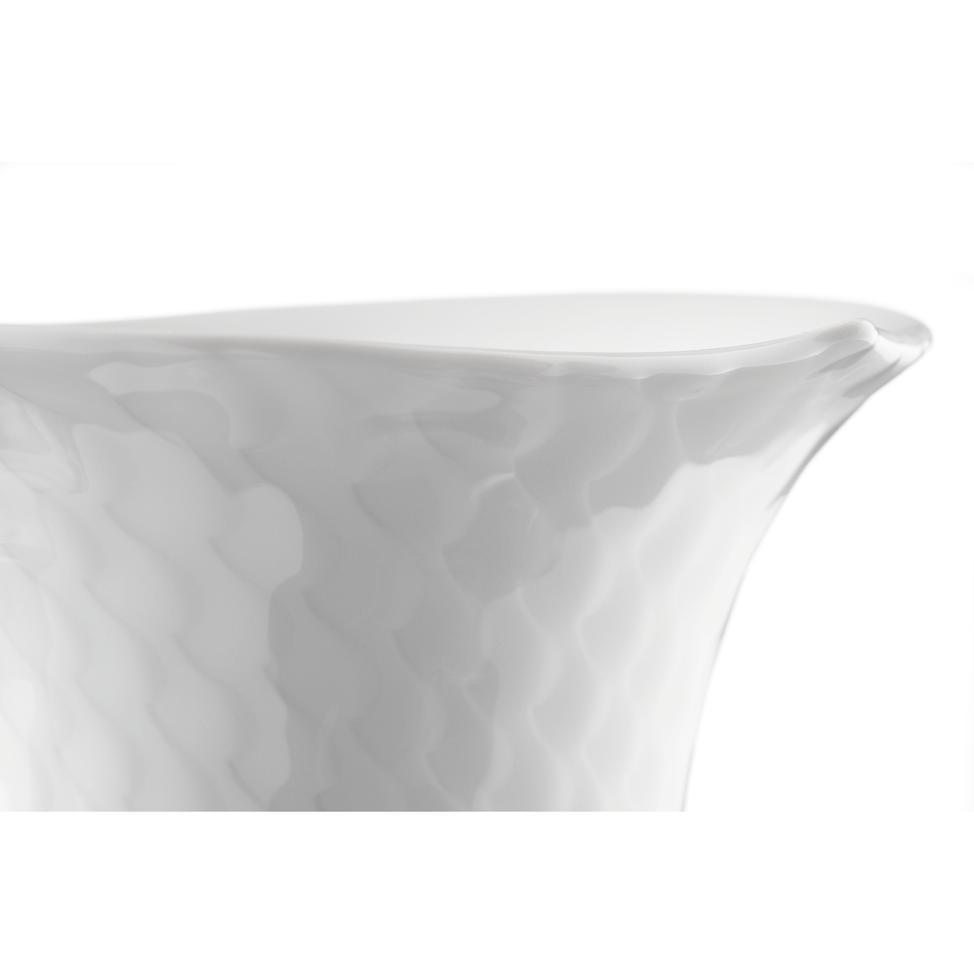 Vase, klein, H 19 cm, weiß | Meissen Wellenspiel Relief 000001 - 50171 - Meissen Weimar