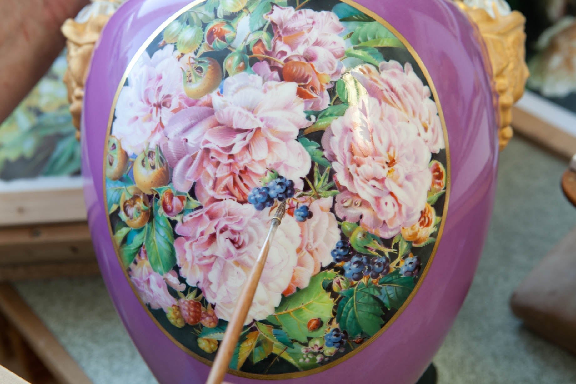 Vase Reiche Blumen - und Fruchtmalerei, H 52 cm | Meissen Limitierte Meisterwerke 254684 - 50m37 - Meissen Weimar