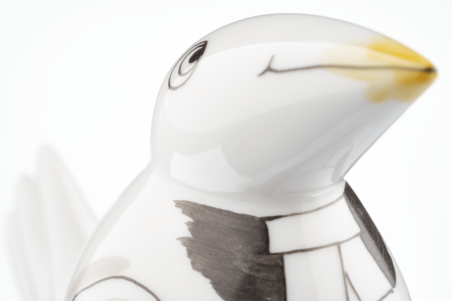 Vogel Spaßvogel Pfarrer, H 6 cm | Meissen Figuren - Edition Spassvogel 71a231 - 77410 - Meissen Weimar