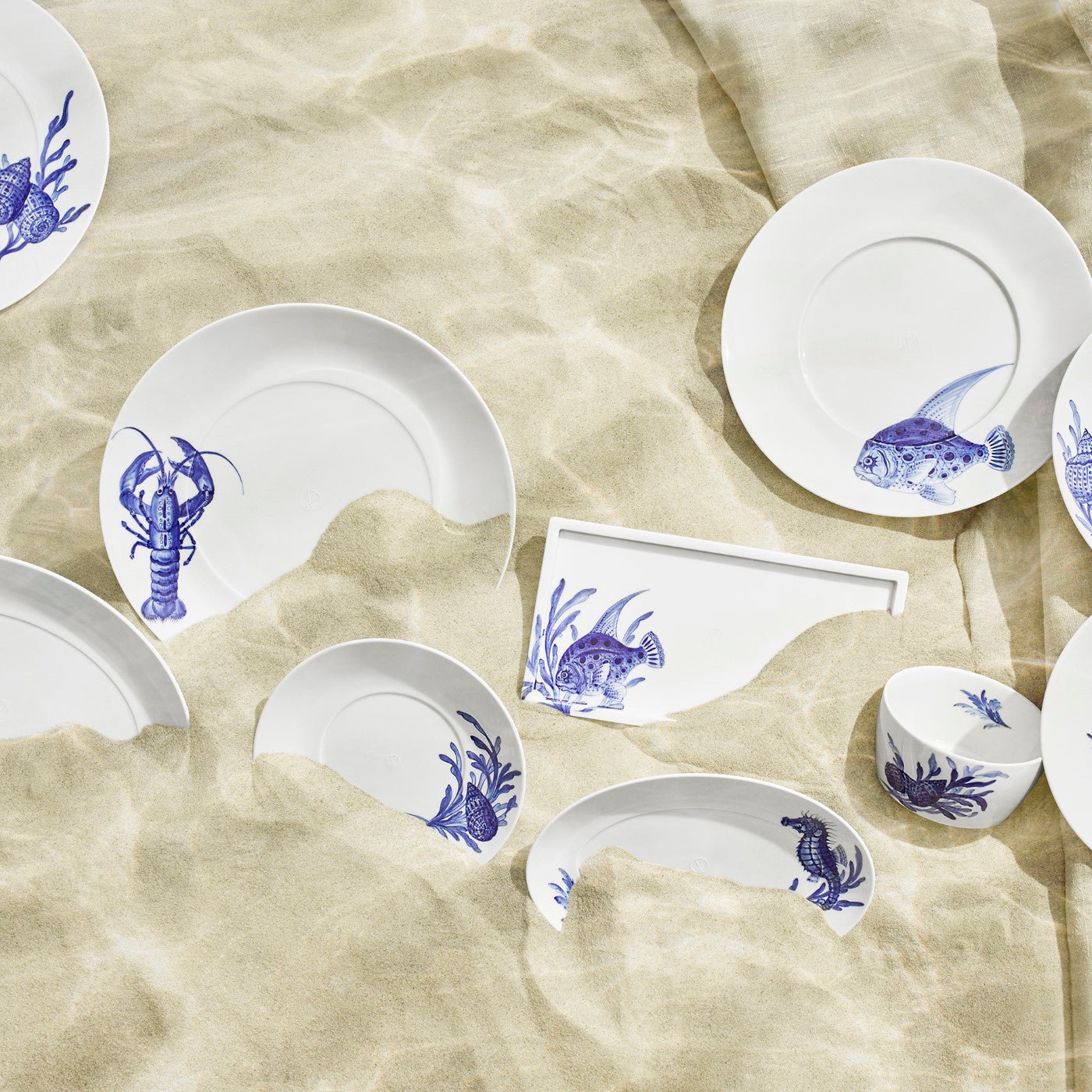 Vorspeise - und Dessertteller,"Blue Treasures", Seepferdchen, Ø 22,5 cm | Meissen Cosmopolitan 82a278 - 37473 - Meissen Weimar