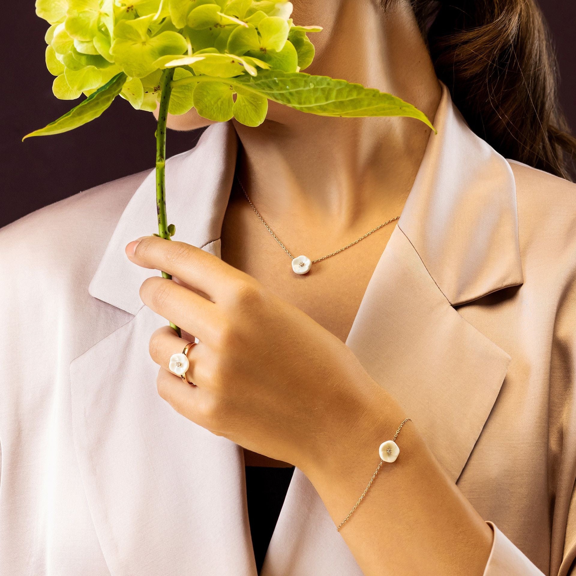 Armband Basic, 750 Roségold, 1 Porzellanblüte S mit 1 Brillant 0,02 ct, TW, VSI, Vollschliff Gut, 19cm, Öse bei 17cm | Meissen Royal Blossom Collection MPJ30BL116C19 - Meissen Weimar